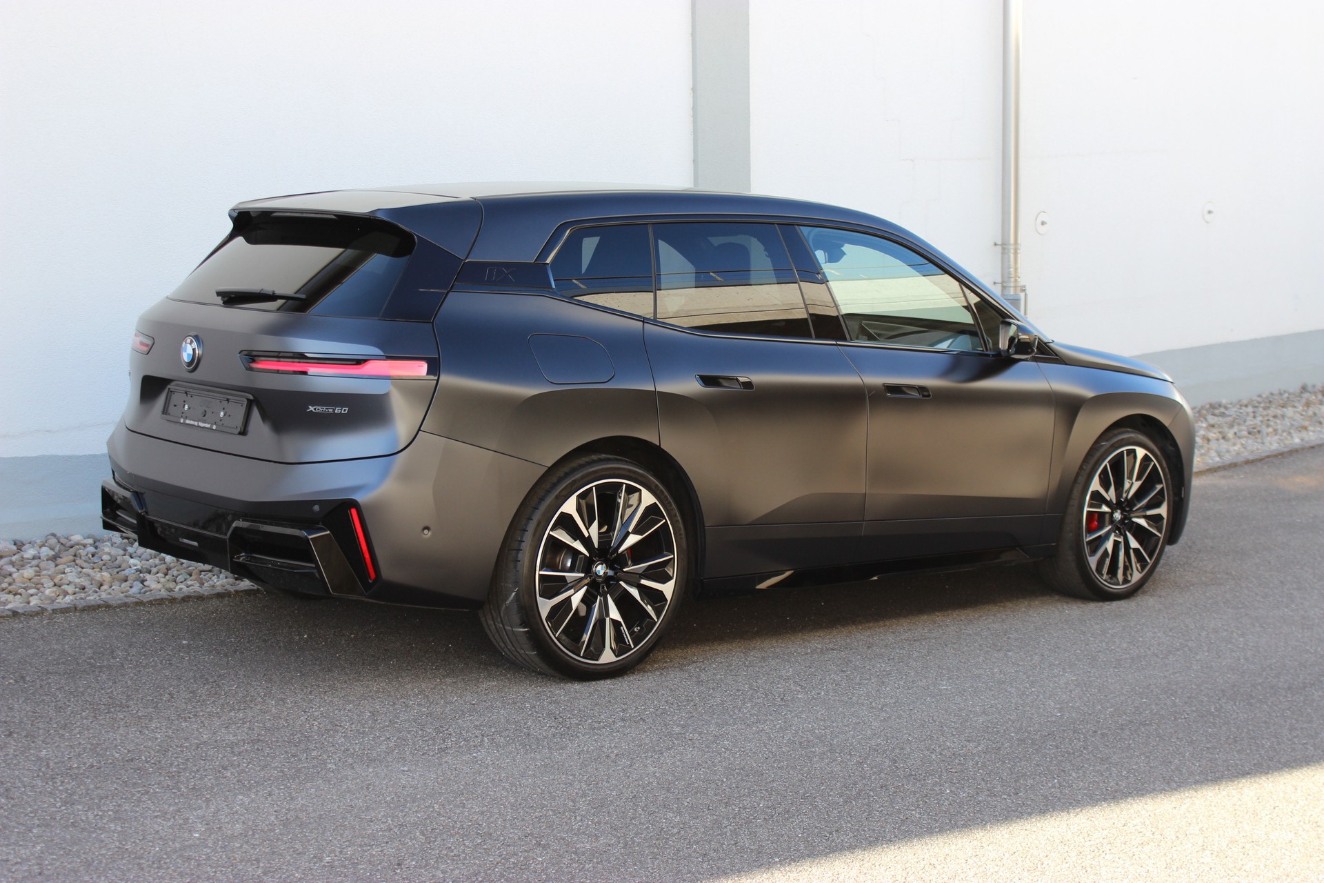 BMW iX xDrive60 M Sport Pro *0.9%-LEASINGAKTION*-image-5
