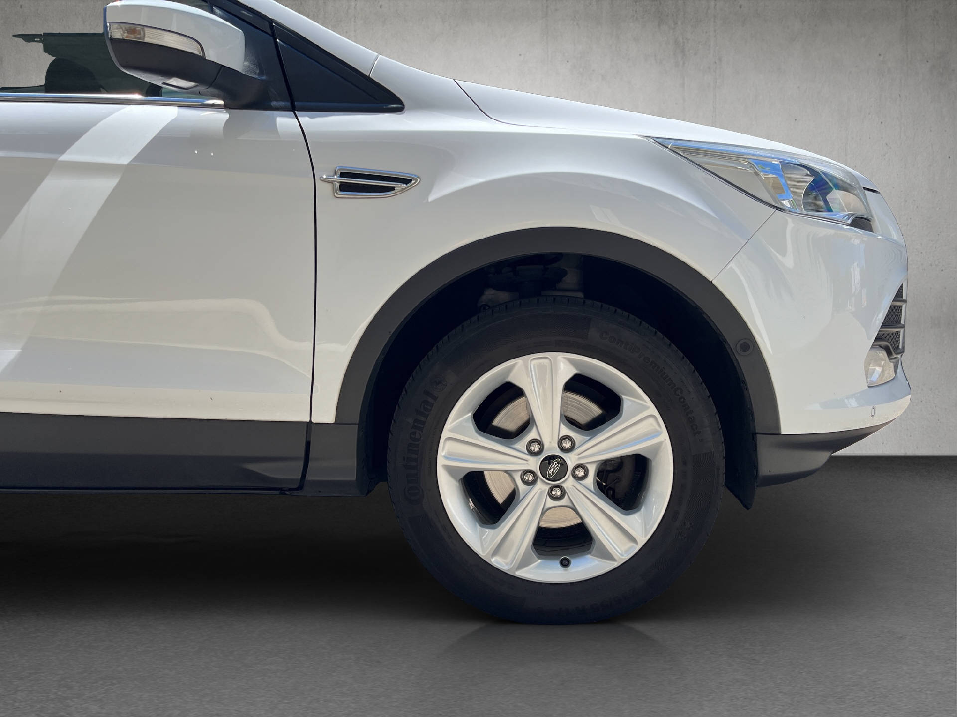FORD Kuga 1.5 EcoB 150 Titanium 2WD-image-25