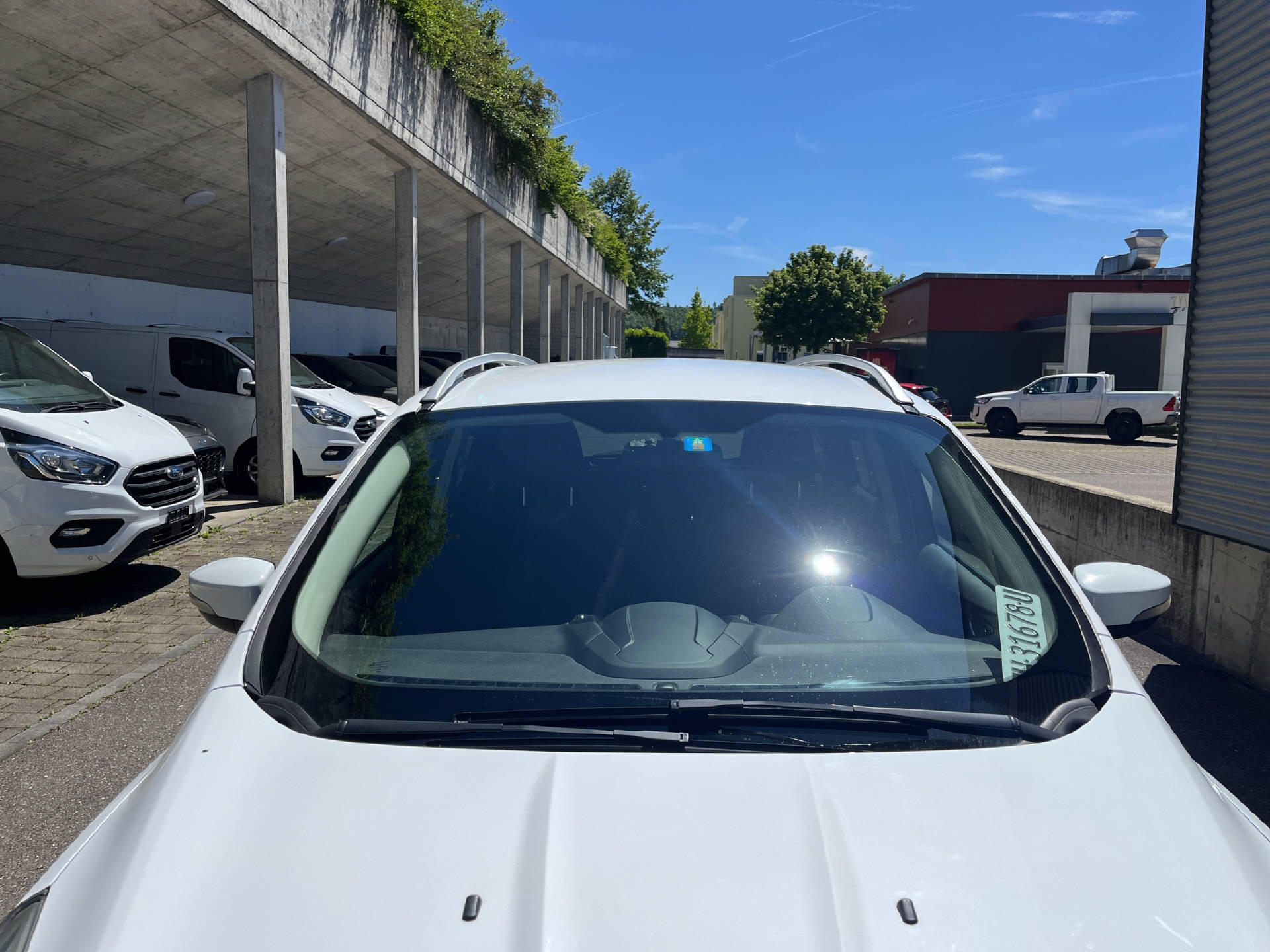 FORD Kuga 1.5 EcoB 150 Titanium 2WD-image-27