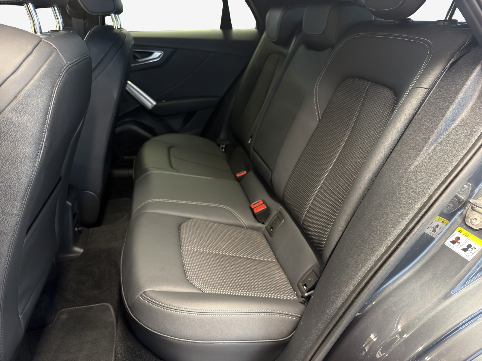 AUDI Q2 35 TFSI advanced S-tronic-image-11
