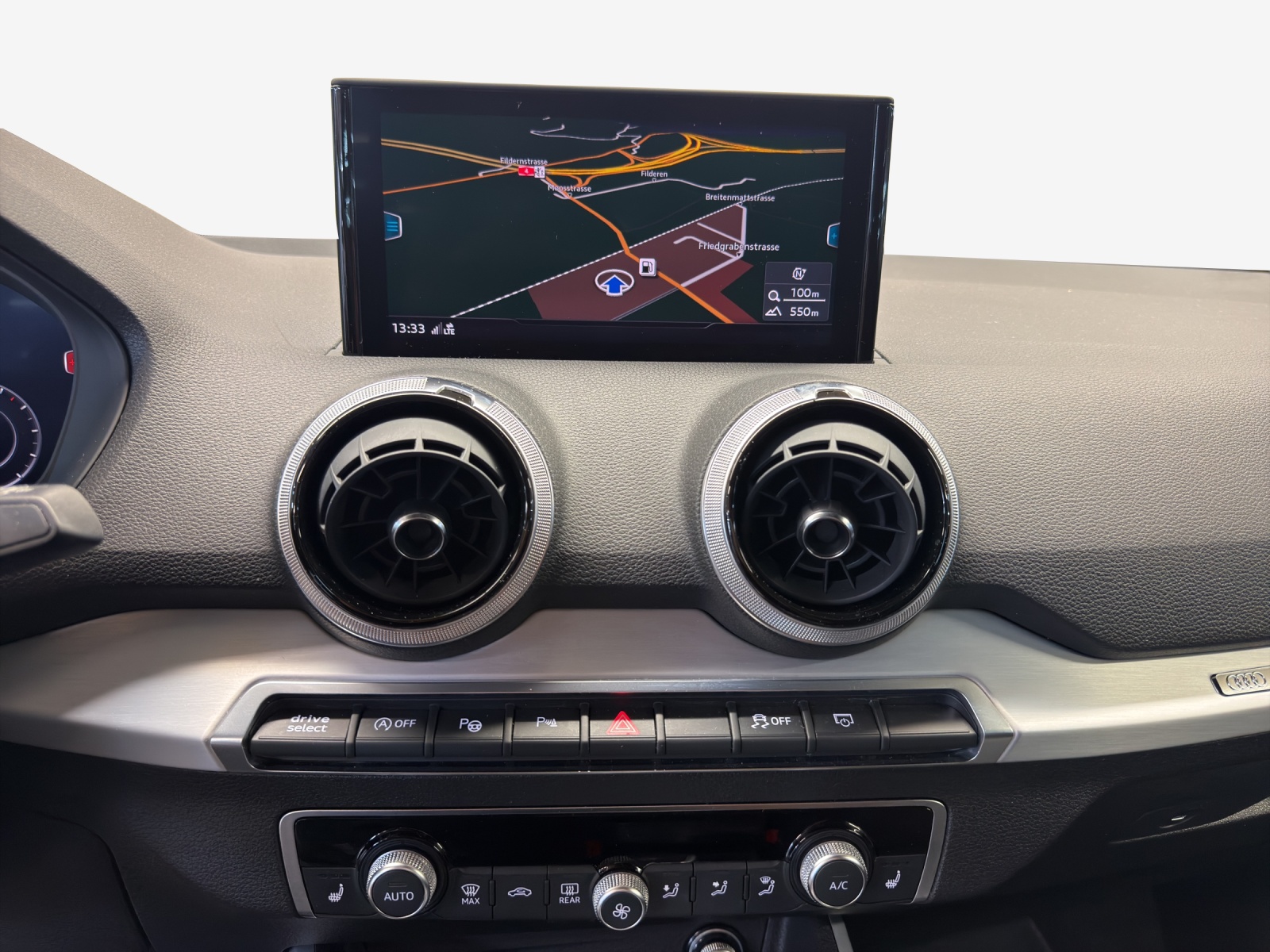 AUDI Q2 35 TFSI advanced S-tronic-image-10