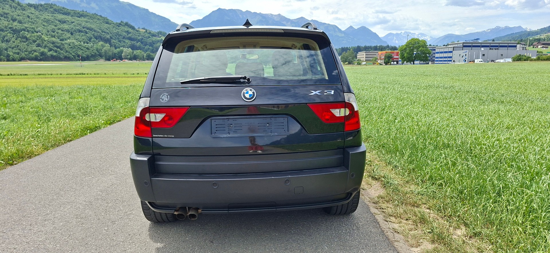 BMW X3 3.0i-image-2