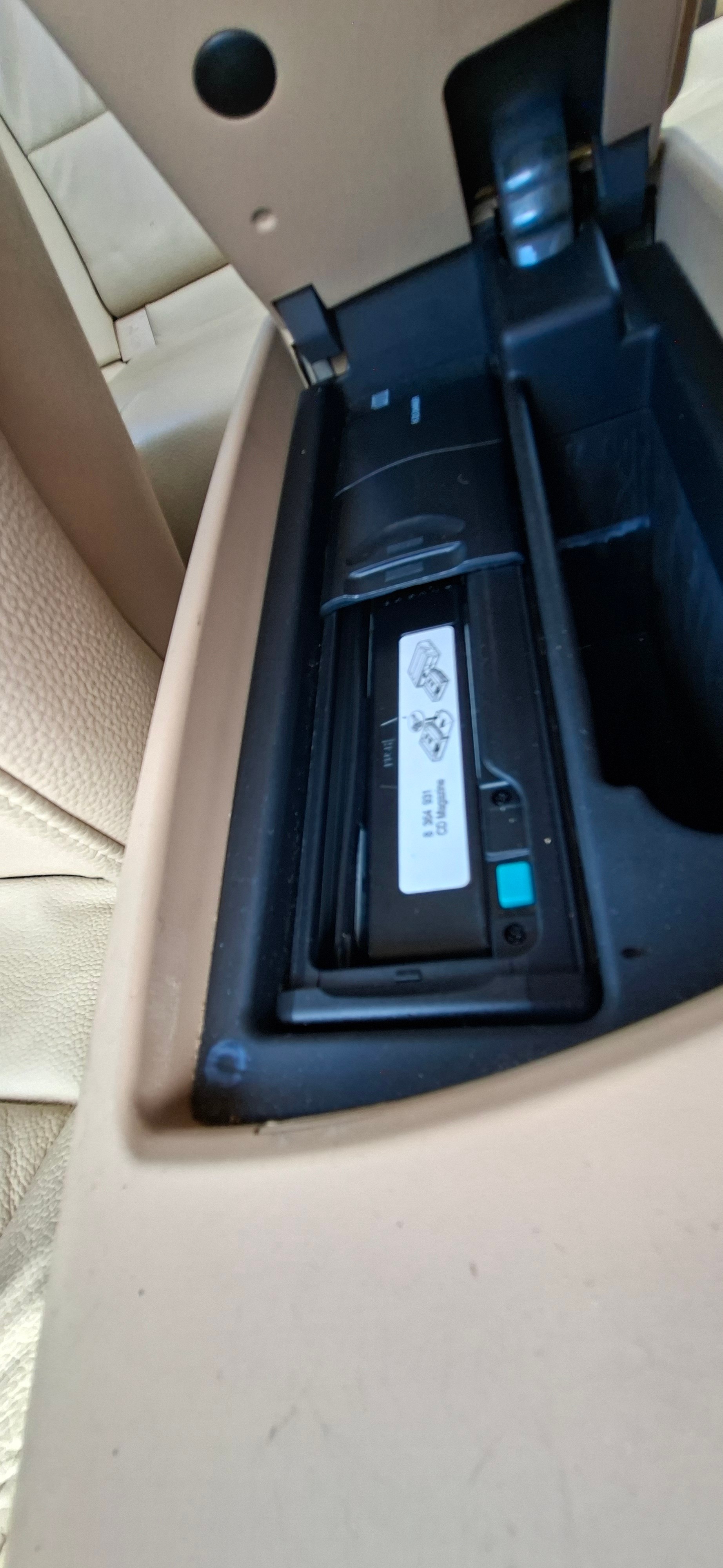 BMW X3 3.0i-image-10