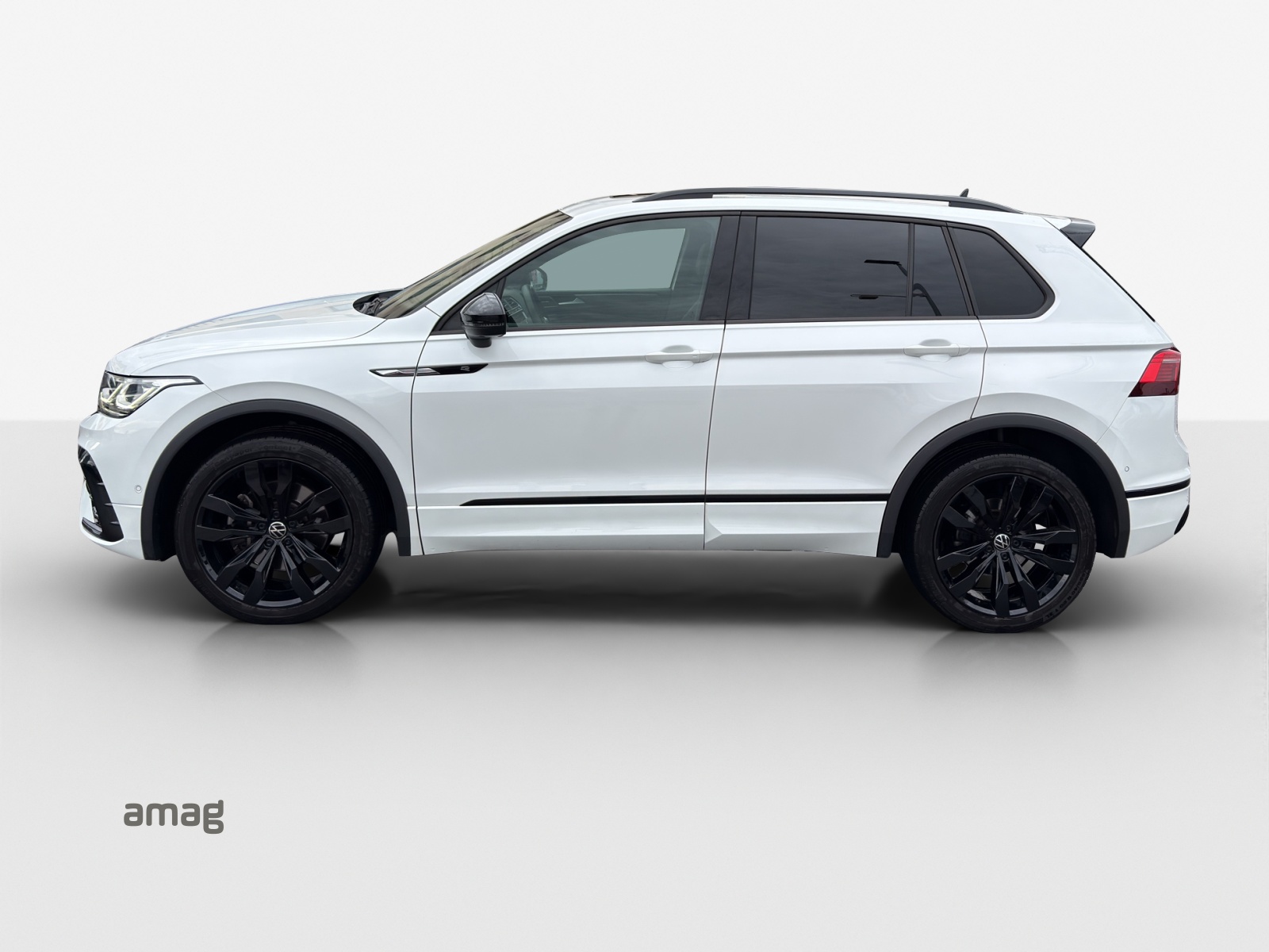 VW Tiguan 2.0TSI R-Line 4Motion DSG-showroom-element-1