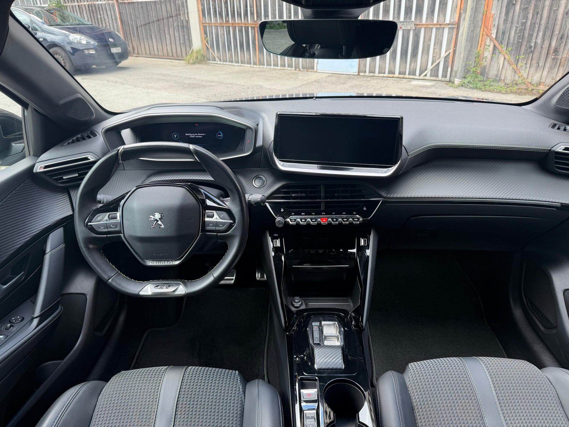 PEUGEOT 208 Elektrik GT Pack-image-8