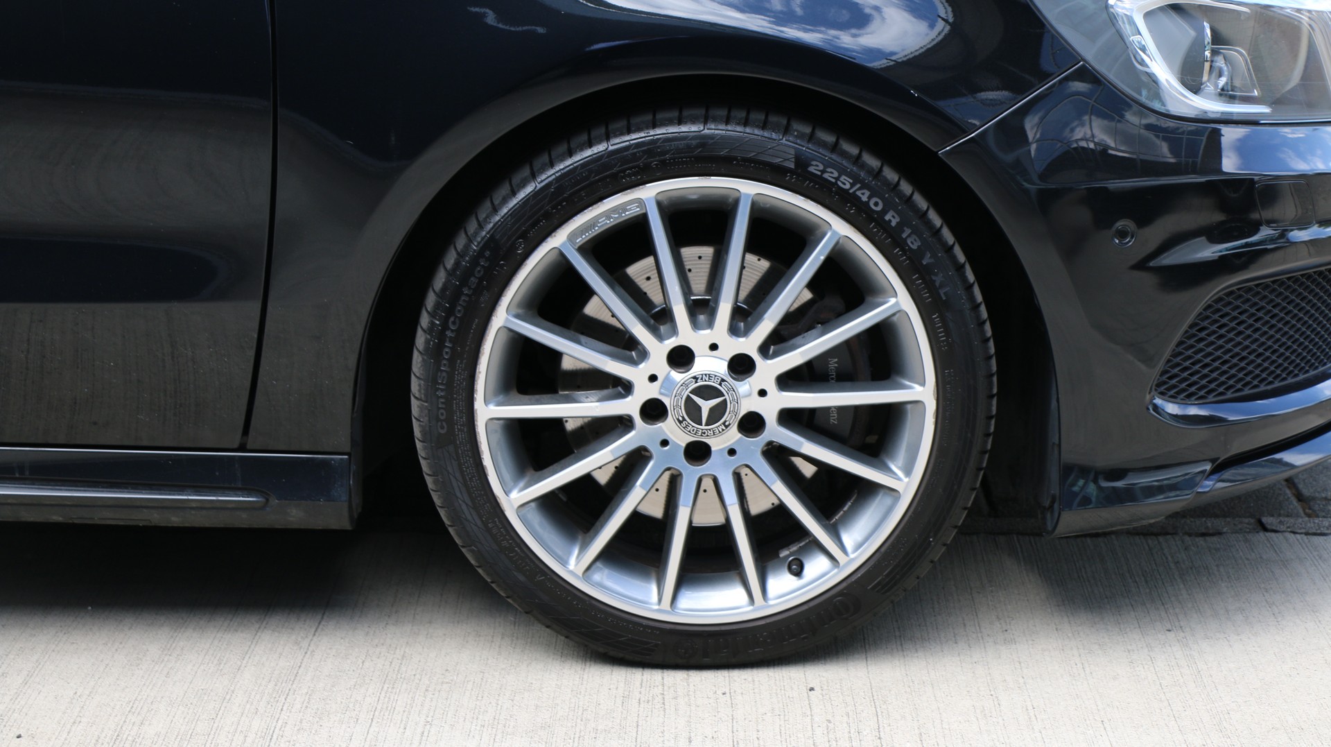 MERCEDES-BENZ A 250 AMG Line 4Matic-image-21