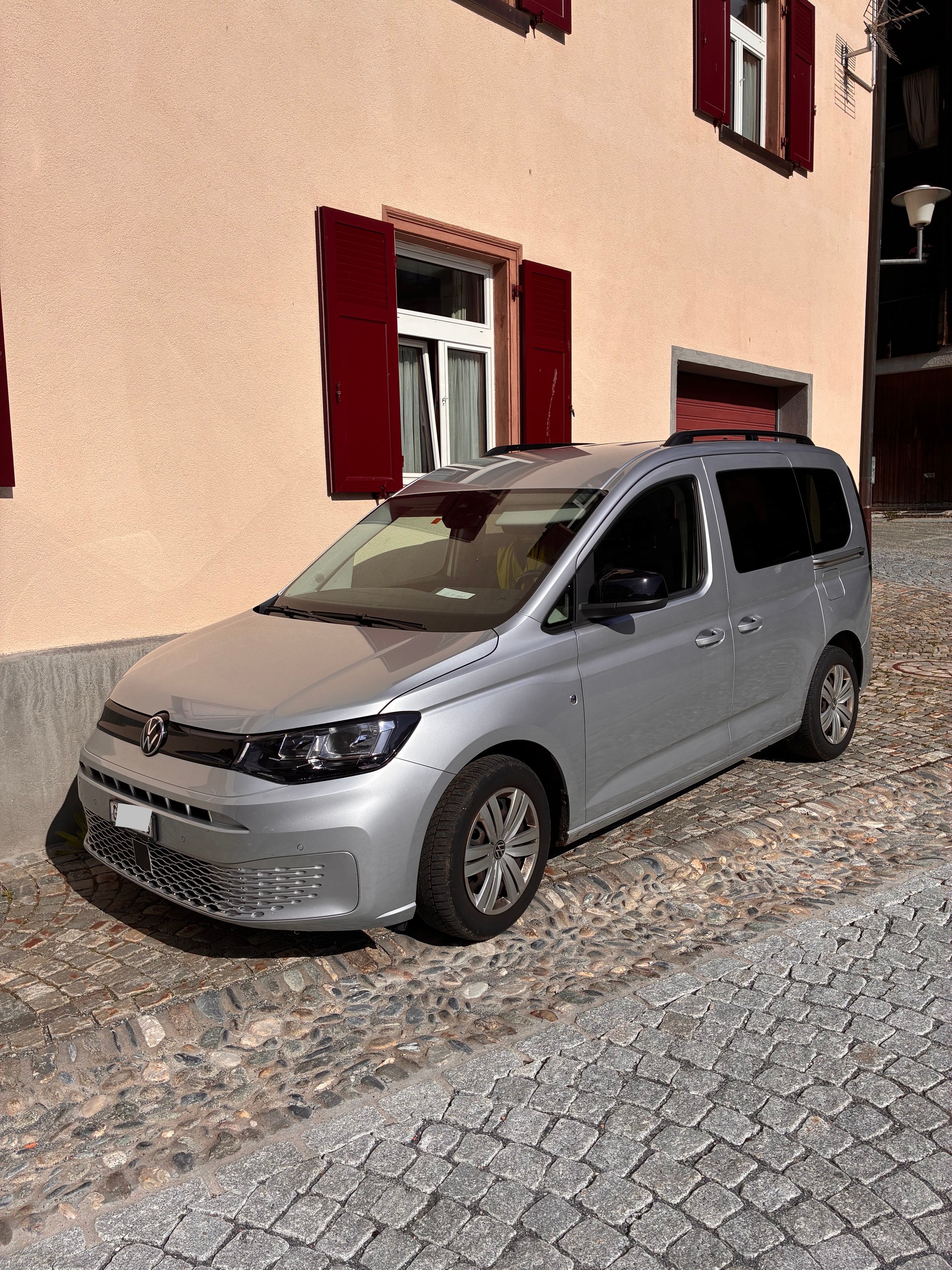 VW 2.0 TDI 122 Liberty DSG-image-1