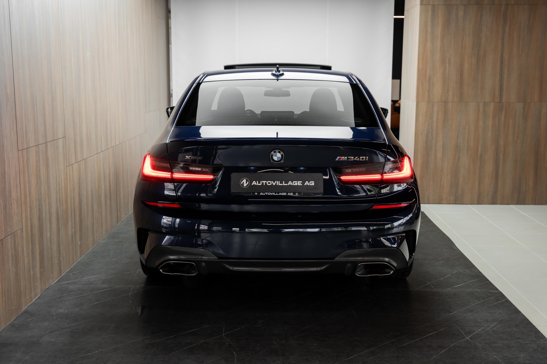 BMW M340i xDrive Steptronic-image-26