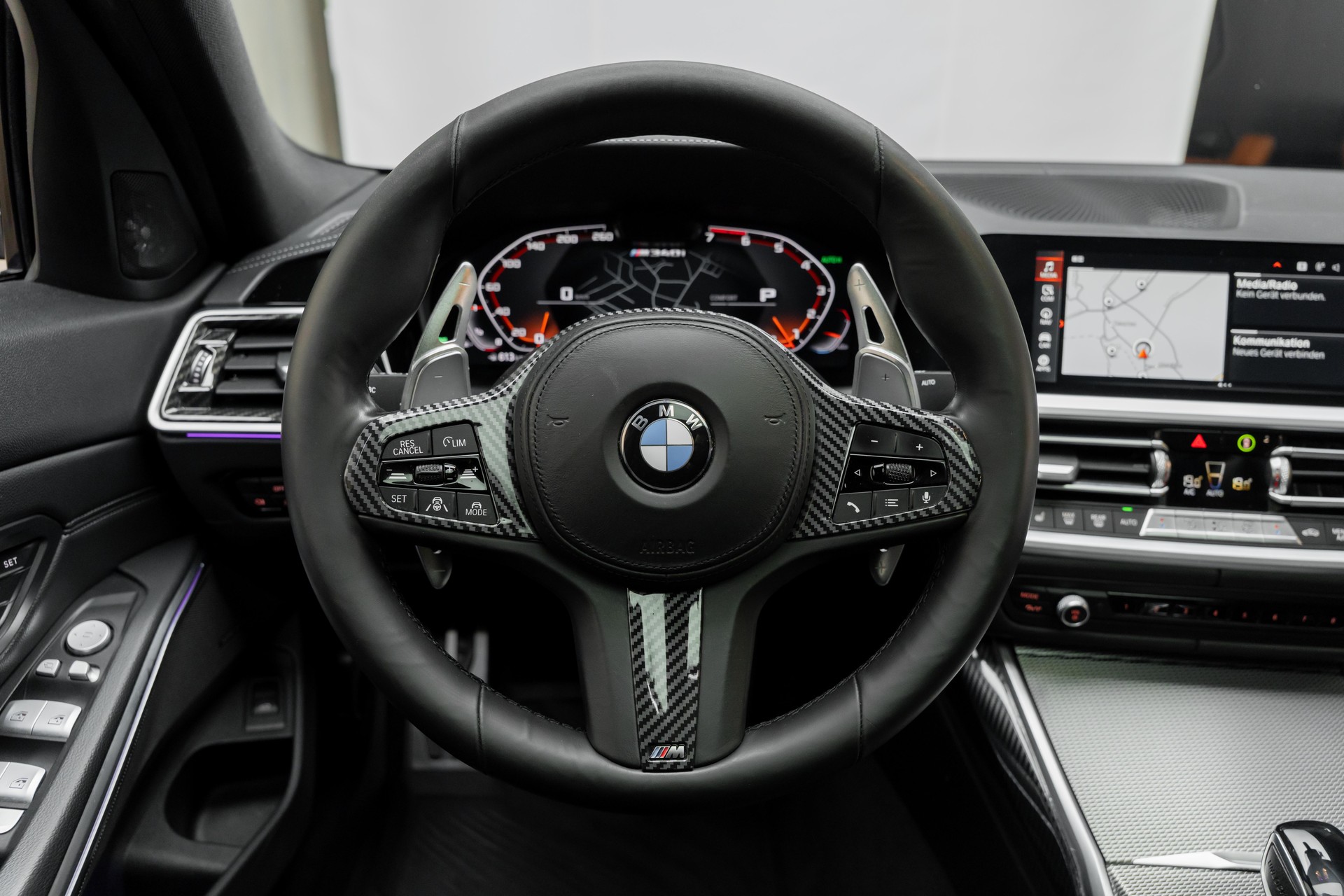 BMW M340i xDrive Steptronic-image-15