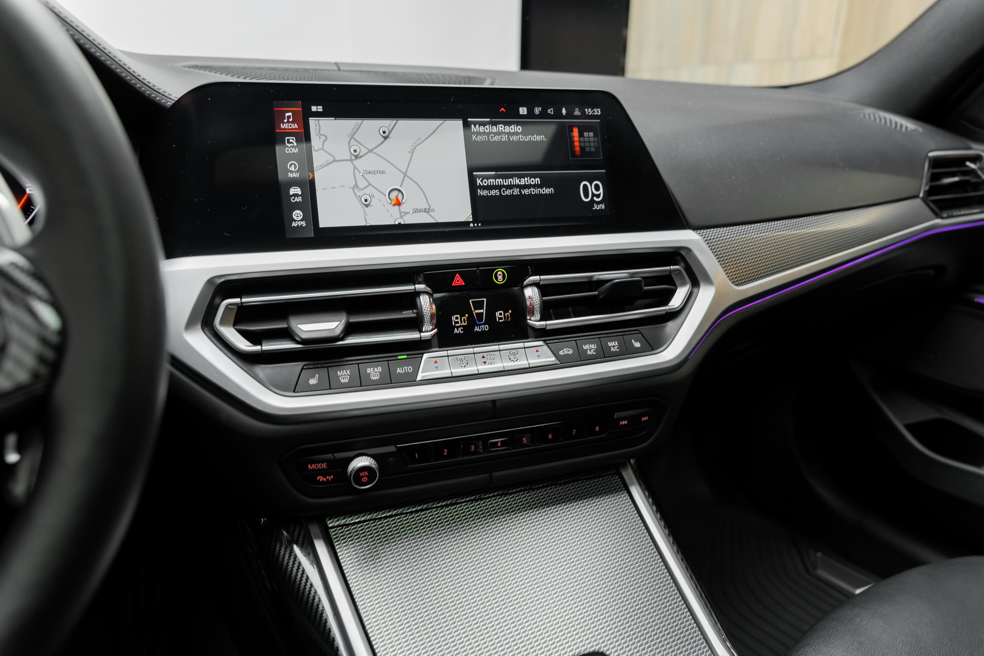 BMW M340i xDrive Steptronic-image-8