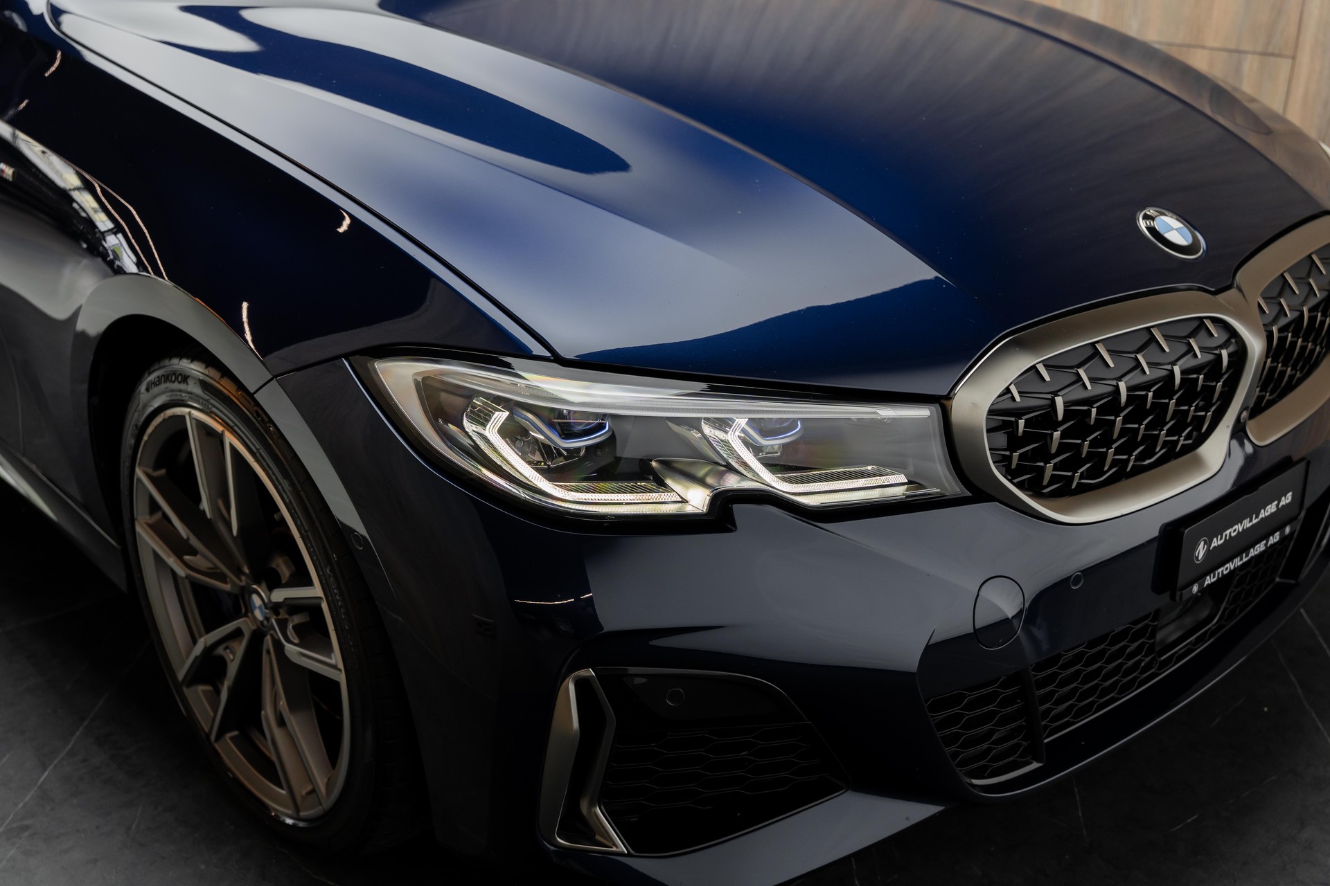 BMW M340i xDrive Steptronic-image-22
