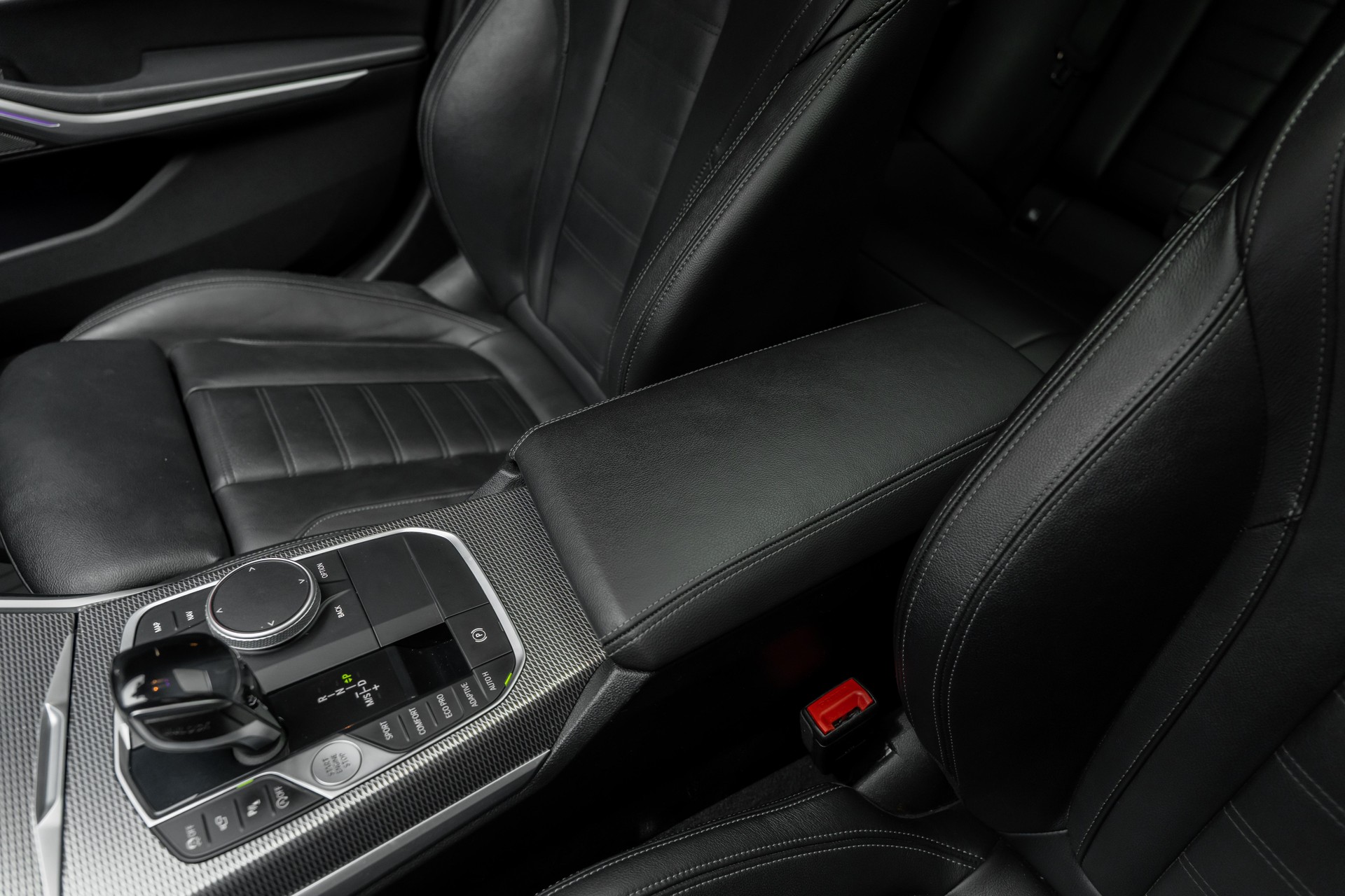 BMW M340i xDrive Steptronic-image-12