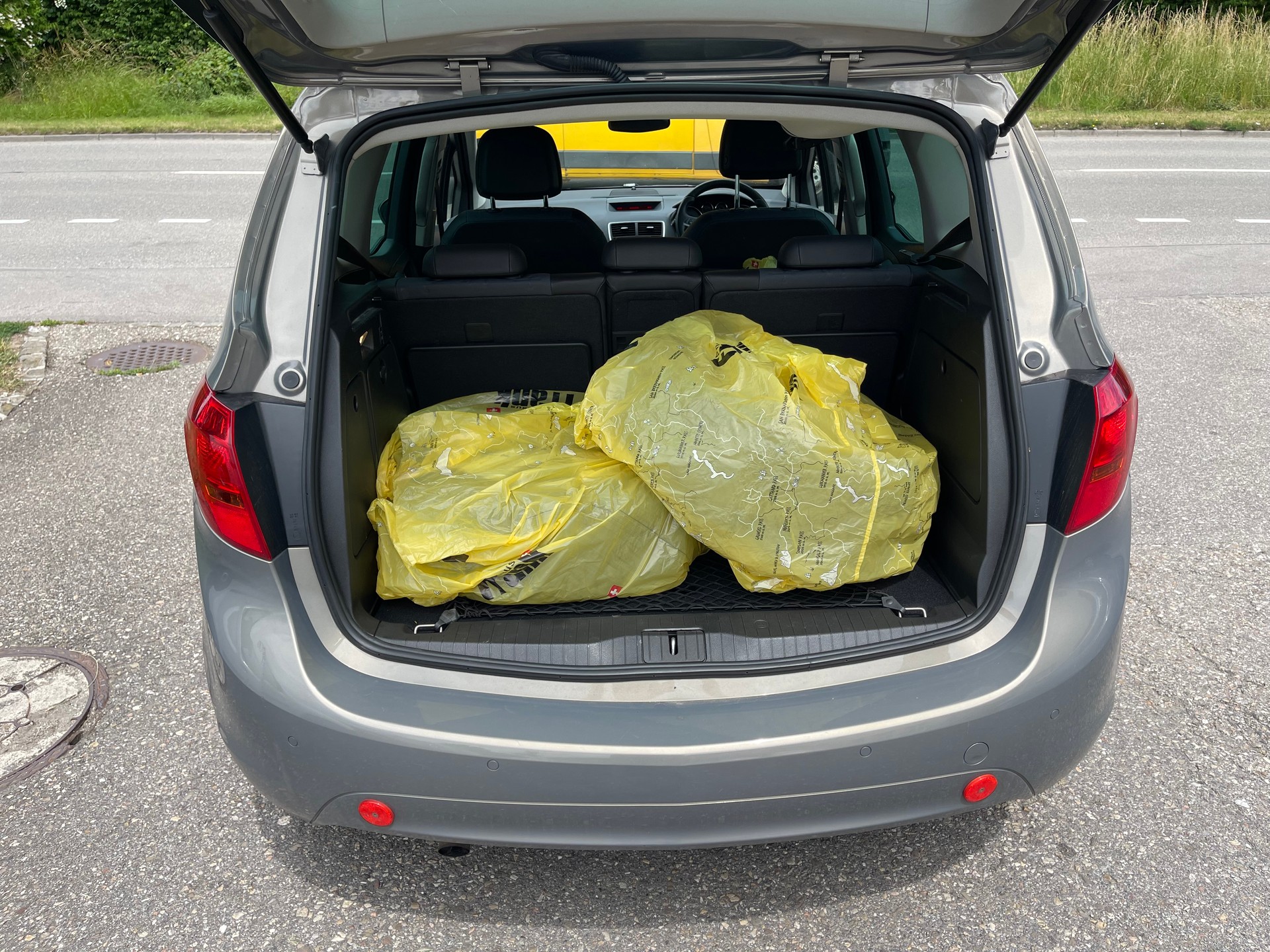 OPEL Meriva 1.7 CDTi Cosmo Automatic-image-9