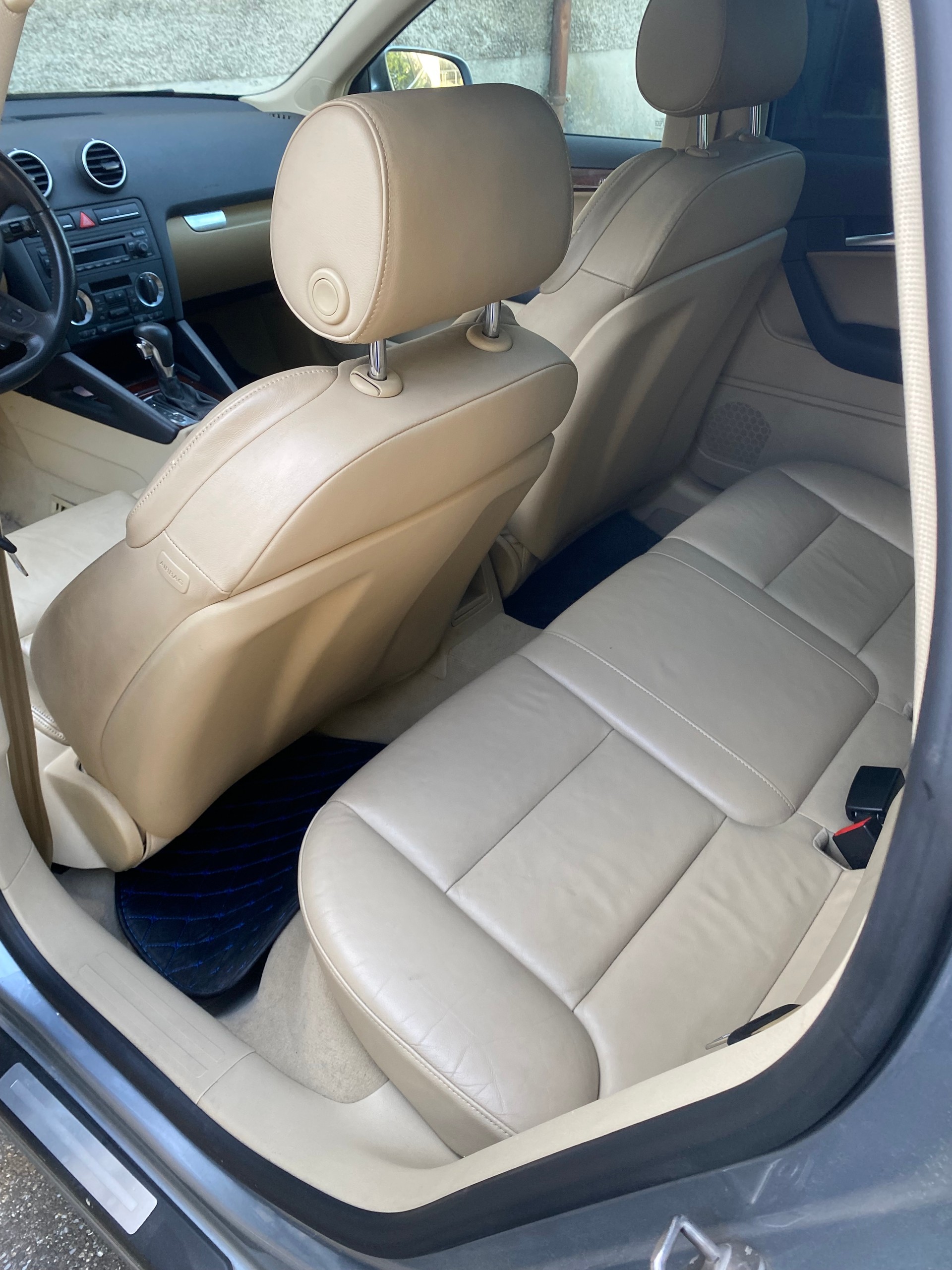 AUDI 3.2 V6 quattro-image-4