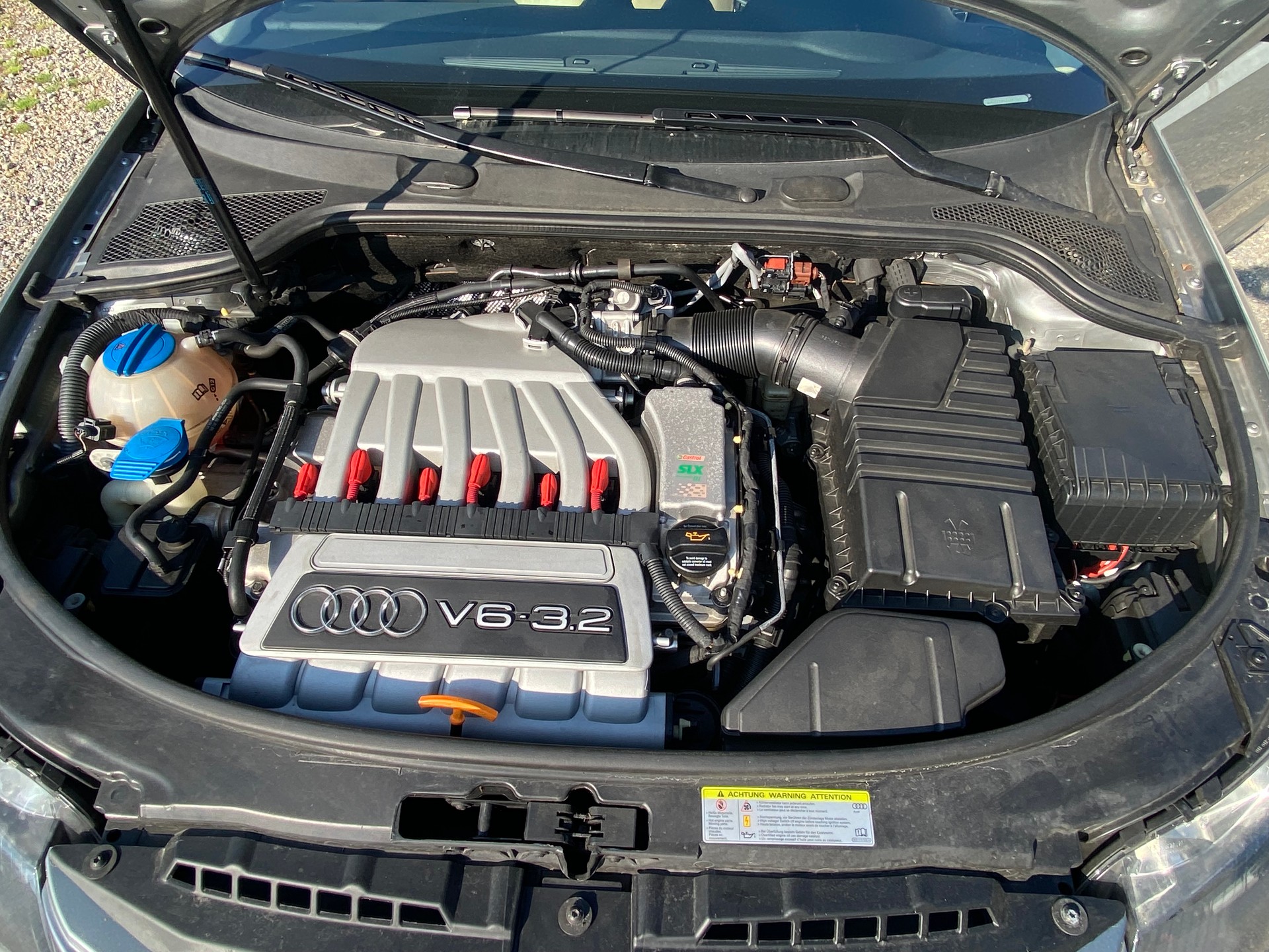 AUDI 3.2 V6 quattro-image-2