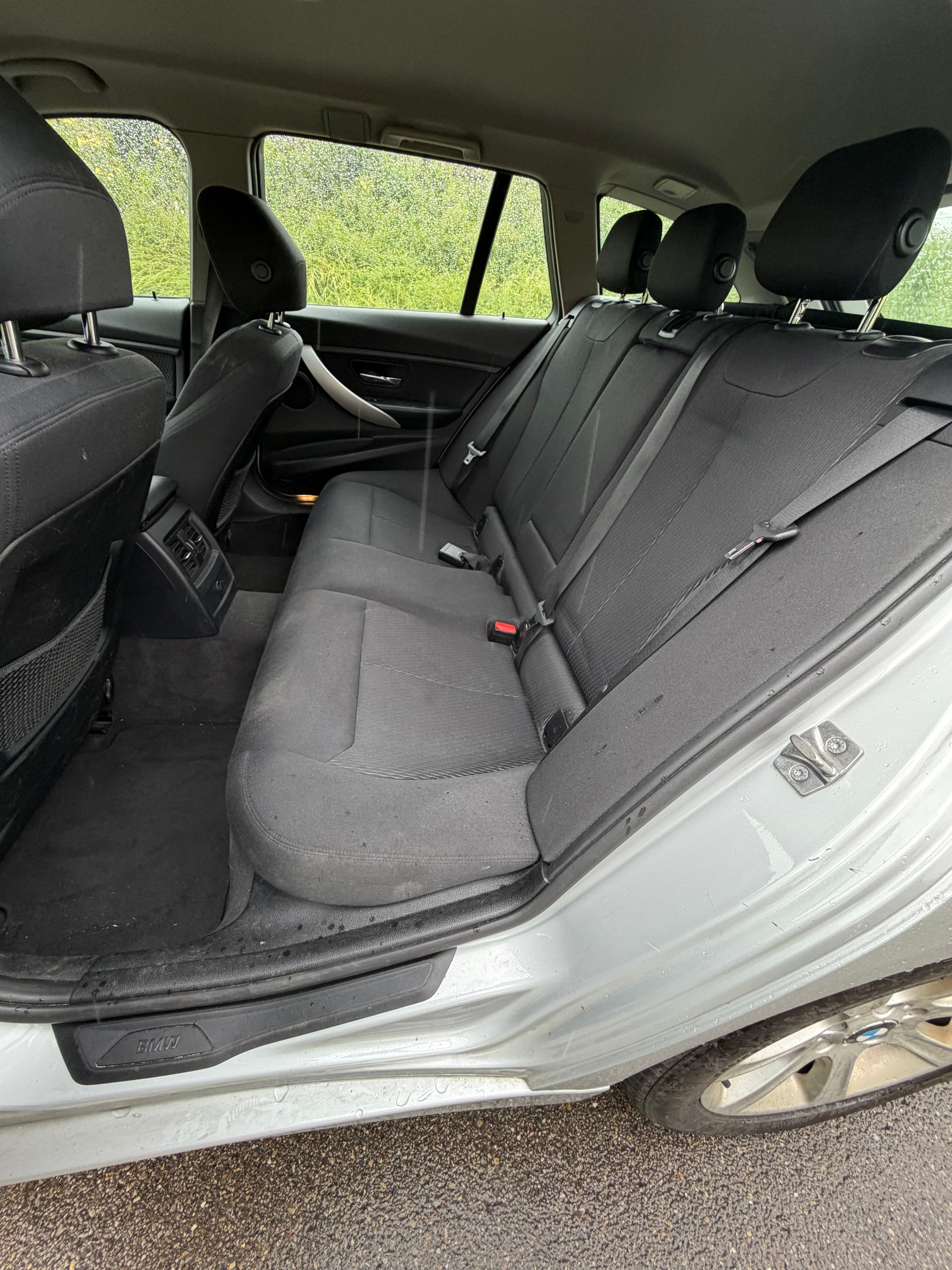 BMW 320d Touring Steptronic-image-13