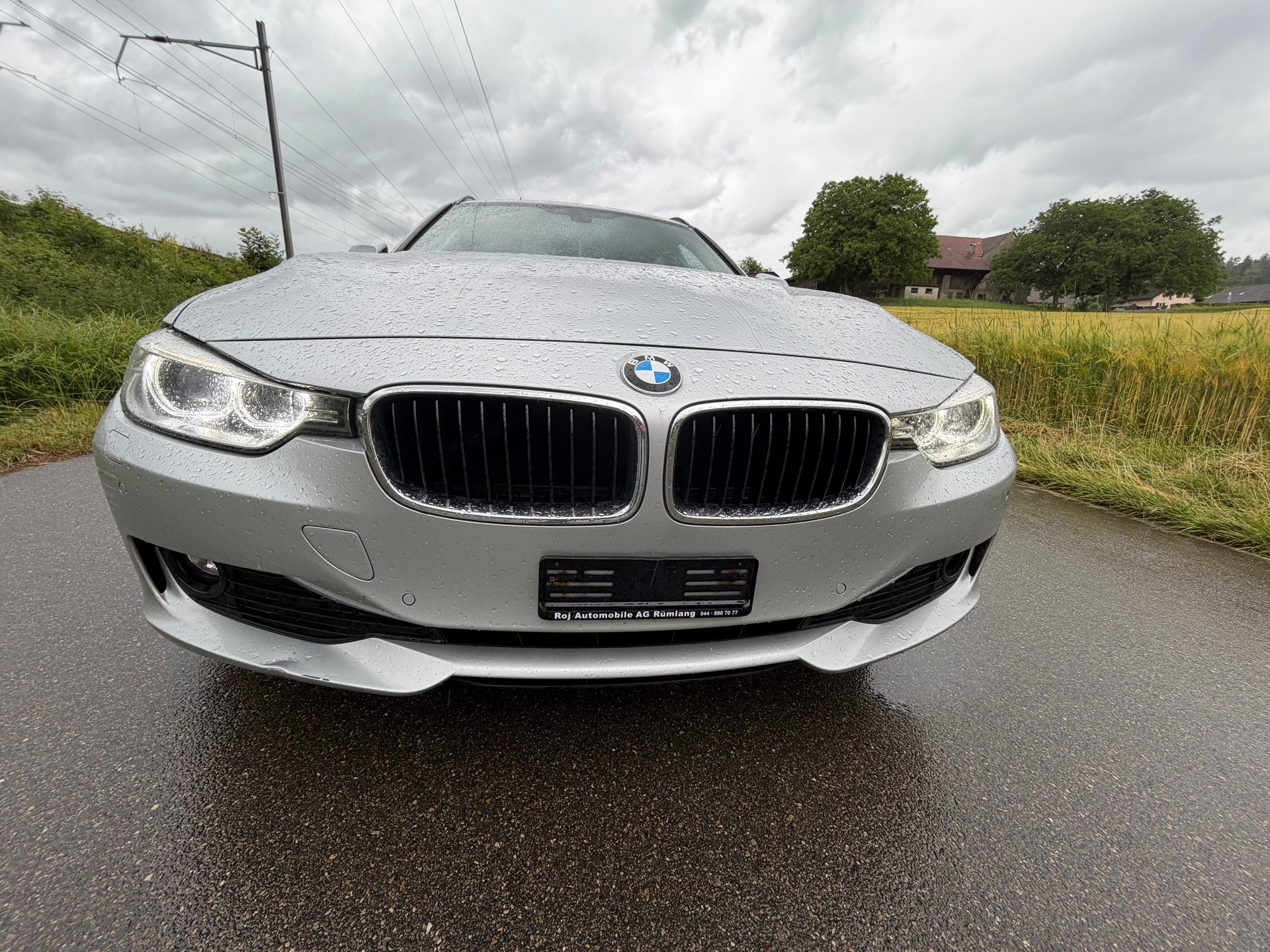 BMW 320d Touring Steptronic-image-2