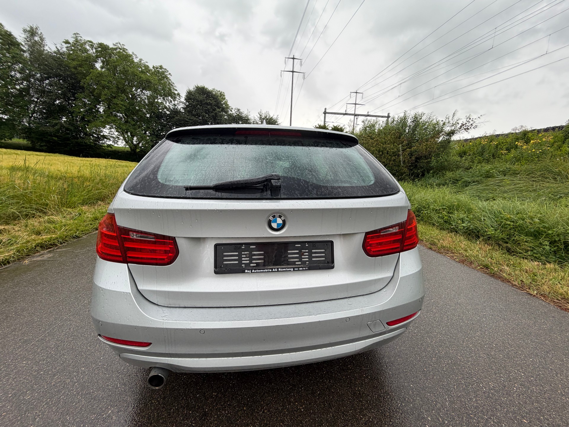 BMW 320d Touring Steptronic-image-9