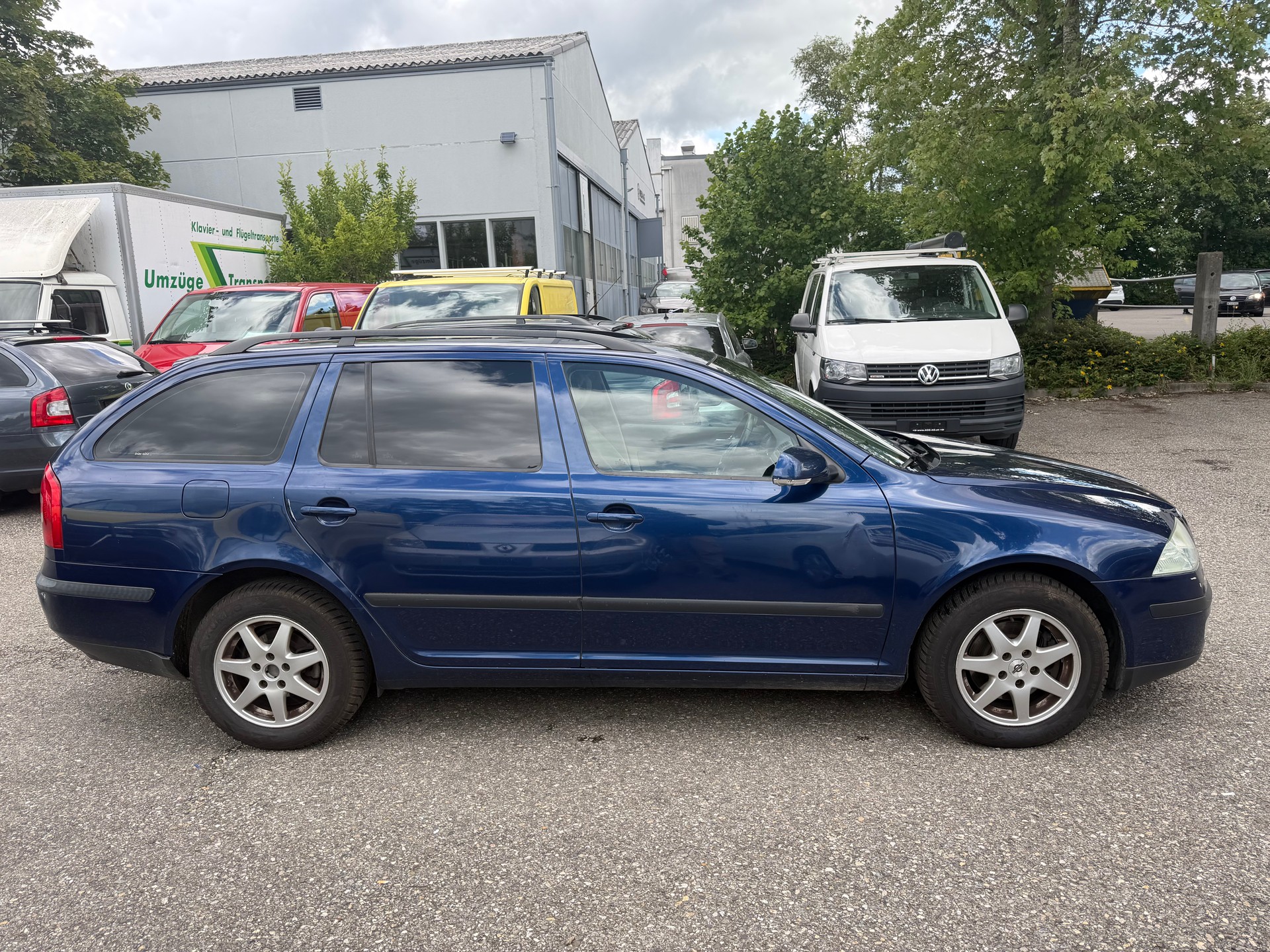 SKODA Octavia 2.0 TDI Elegance * Klima-auto * Tempomat * Sitzheizung * RF-Kamera * PDC H * B04 *-image-10