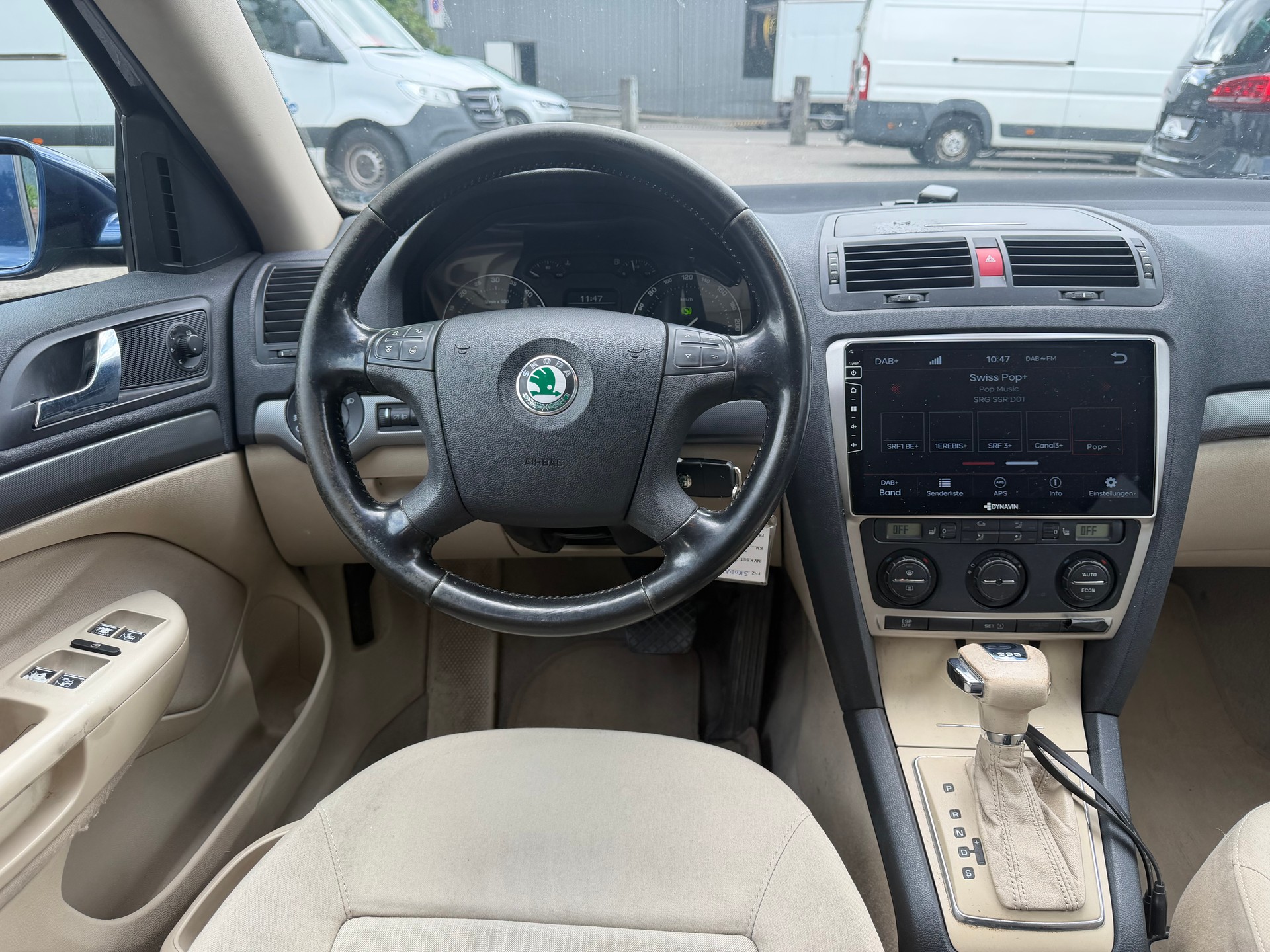 SKODA Octavia 2.0 TDI Elegance * Klima-auto * Tempomat * Sitzheizung * RF-Kamera * PDC H * B04 *-image-3