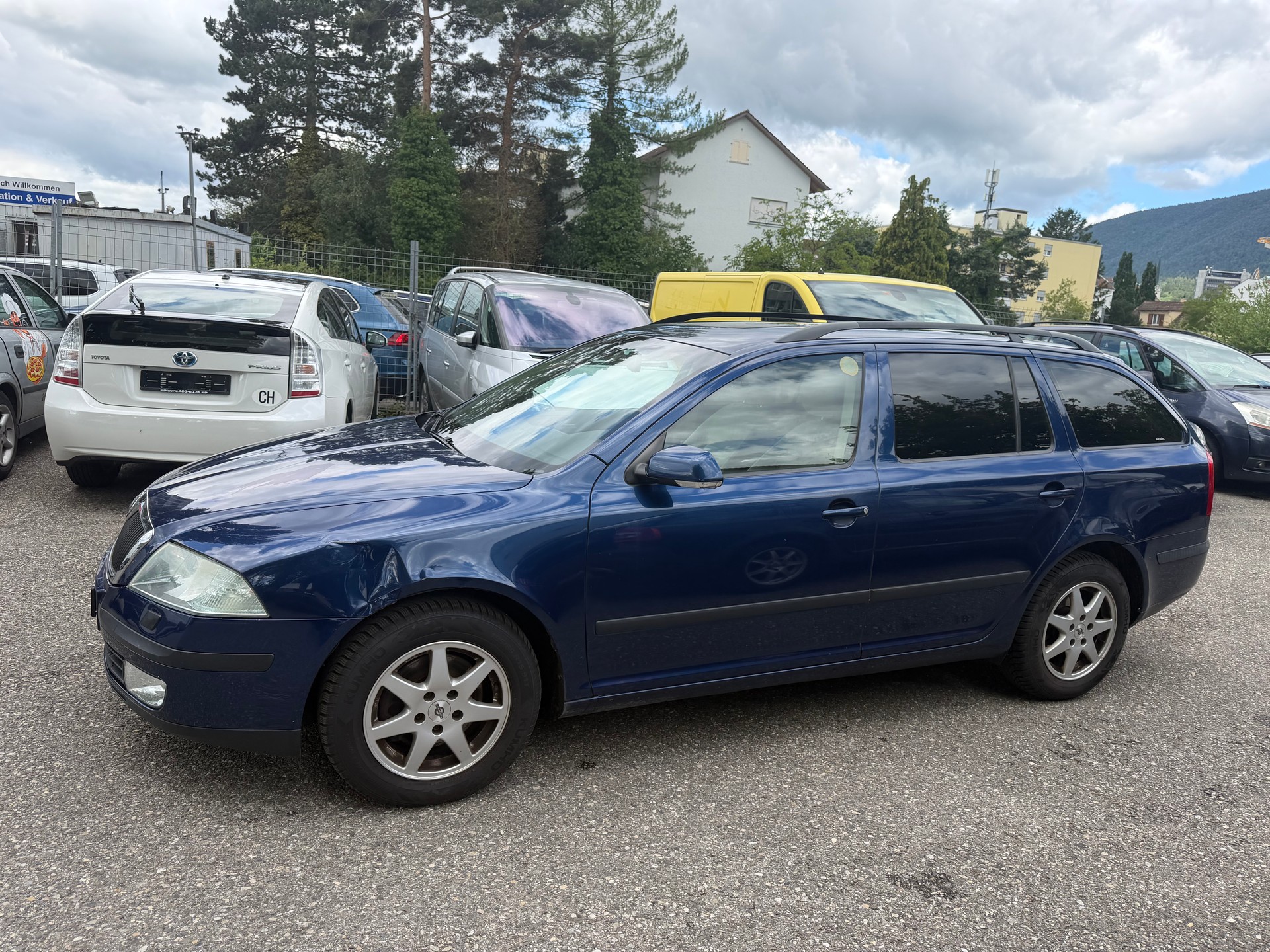 SKODA Octavia 2.0 TDI Elegance * Klima-auto * Tempomat * Sitzheizung * RF-Kamera * PDC H * B04 *-image-9