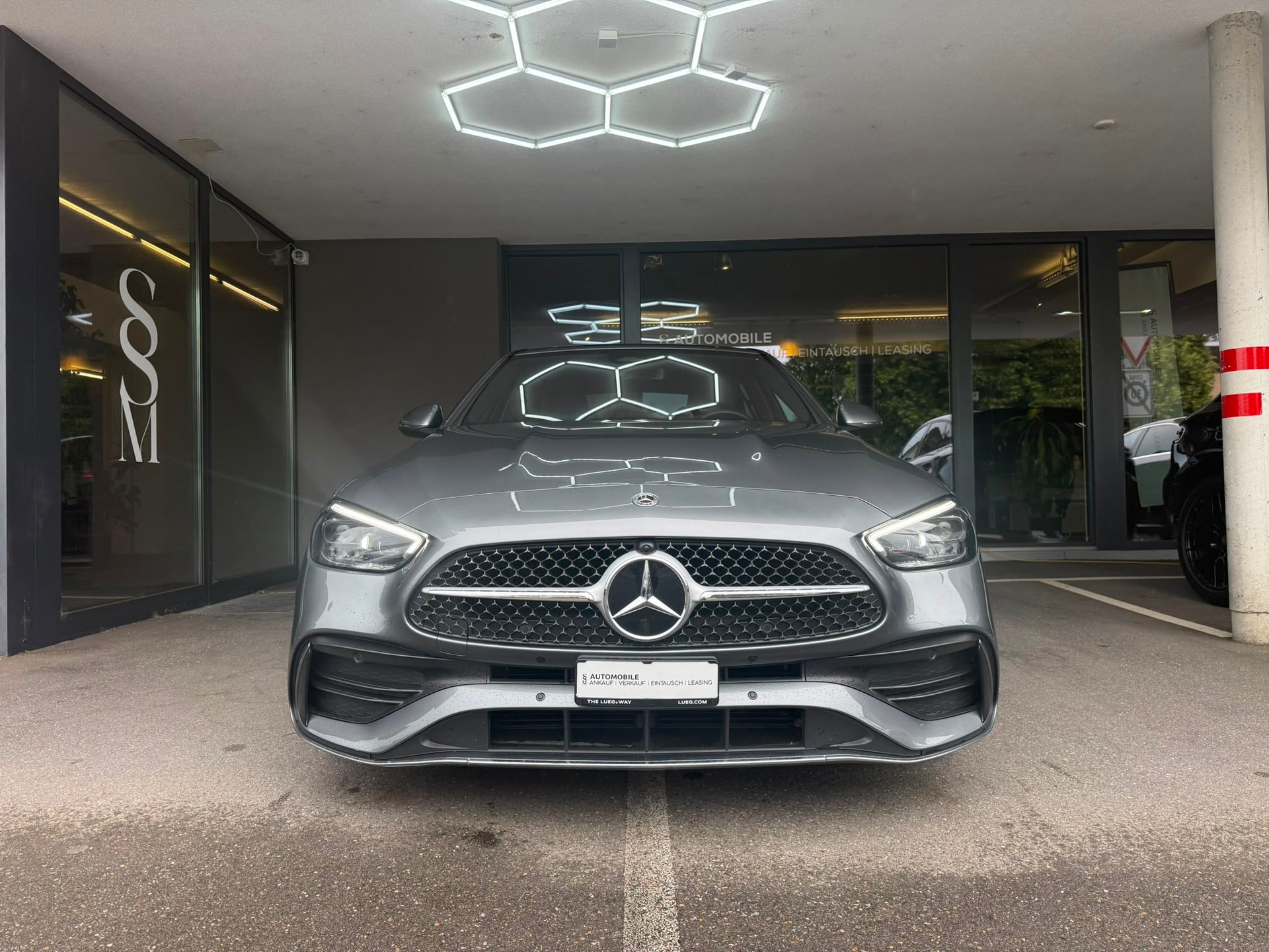 MERCEDES-BENZ C 200 AMG Line-image-1