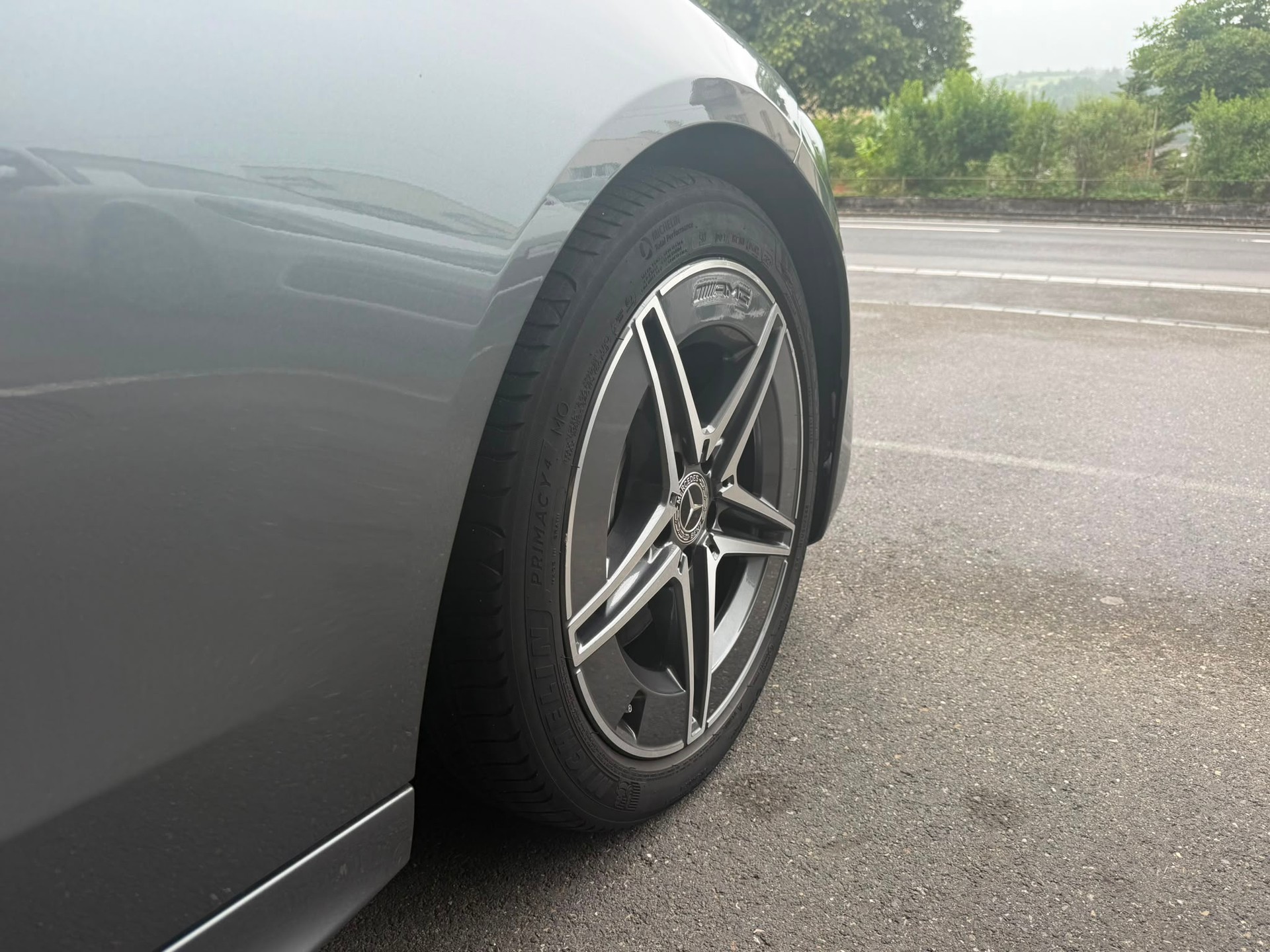 MERCEDES-BENZ C 200 AMG Line-image-3