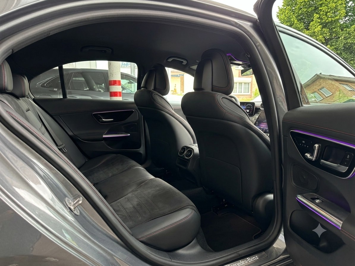 MERCEDES-BENZ C 200 AMG Line-image-12