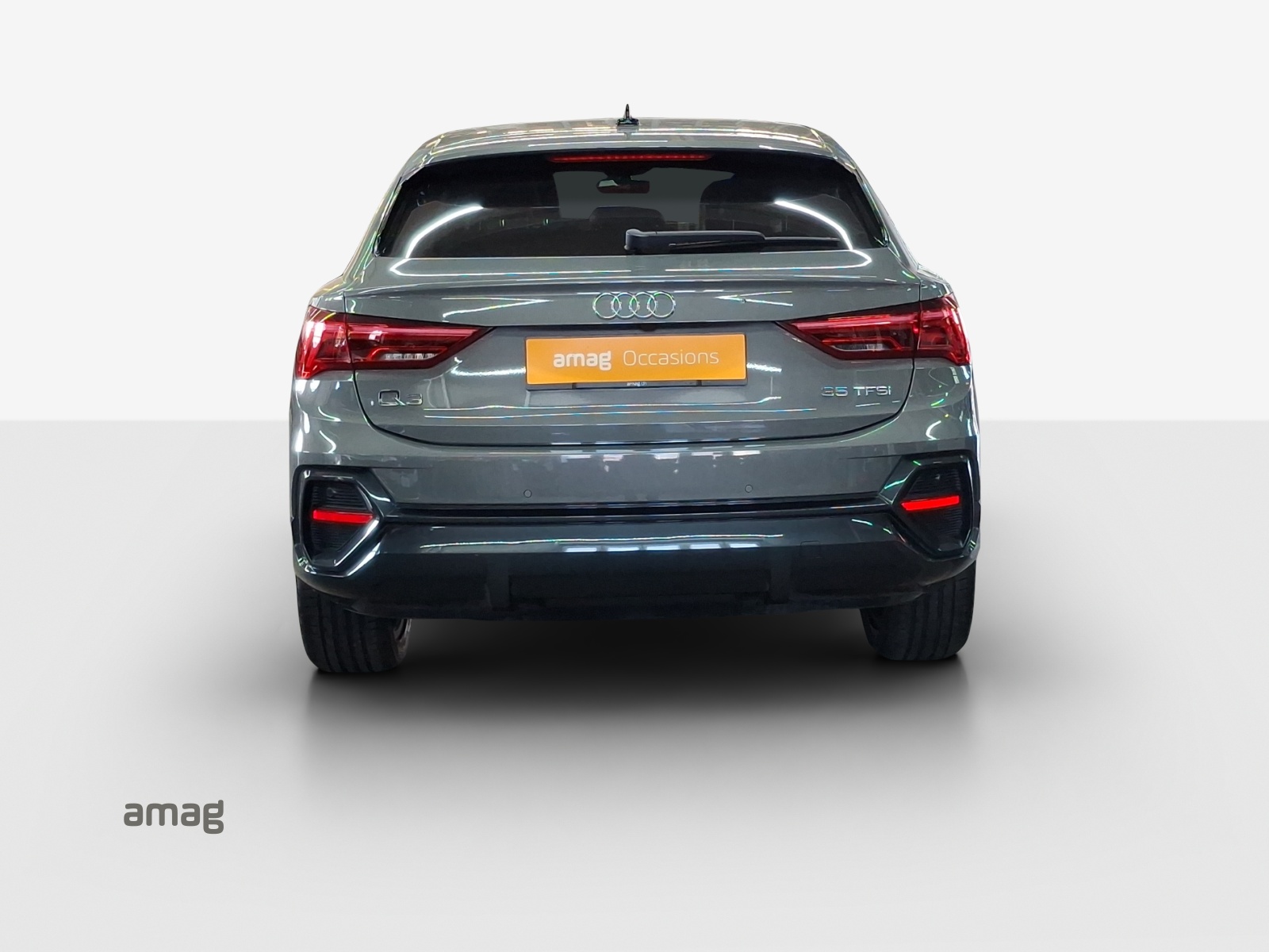 AUDI Q3 Sportback 35 TFSI Attraction S-tronic-image-3