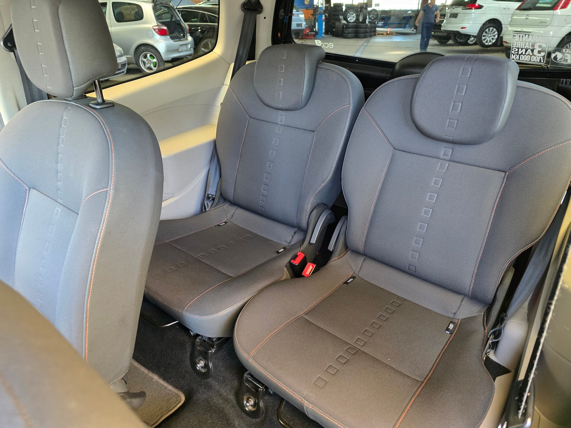RENAULT Twingo 1.2 16V T GT-image-15