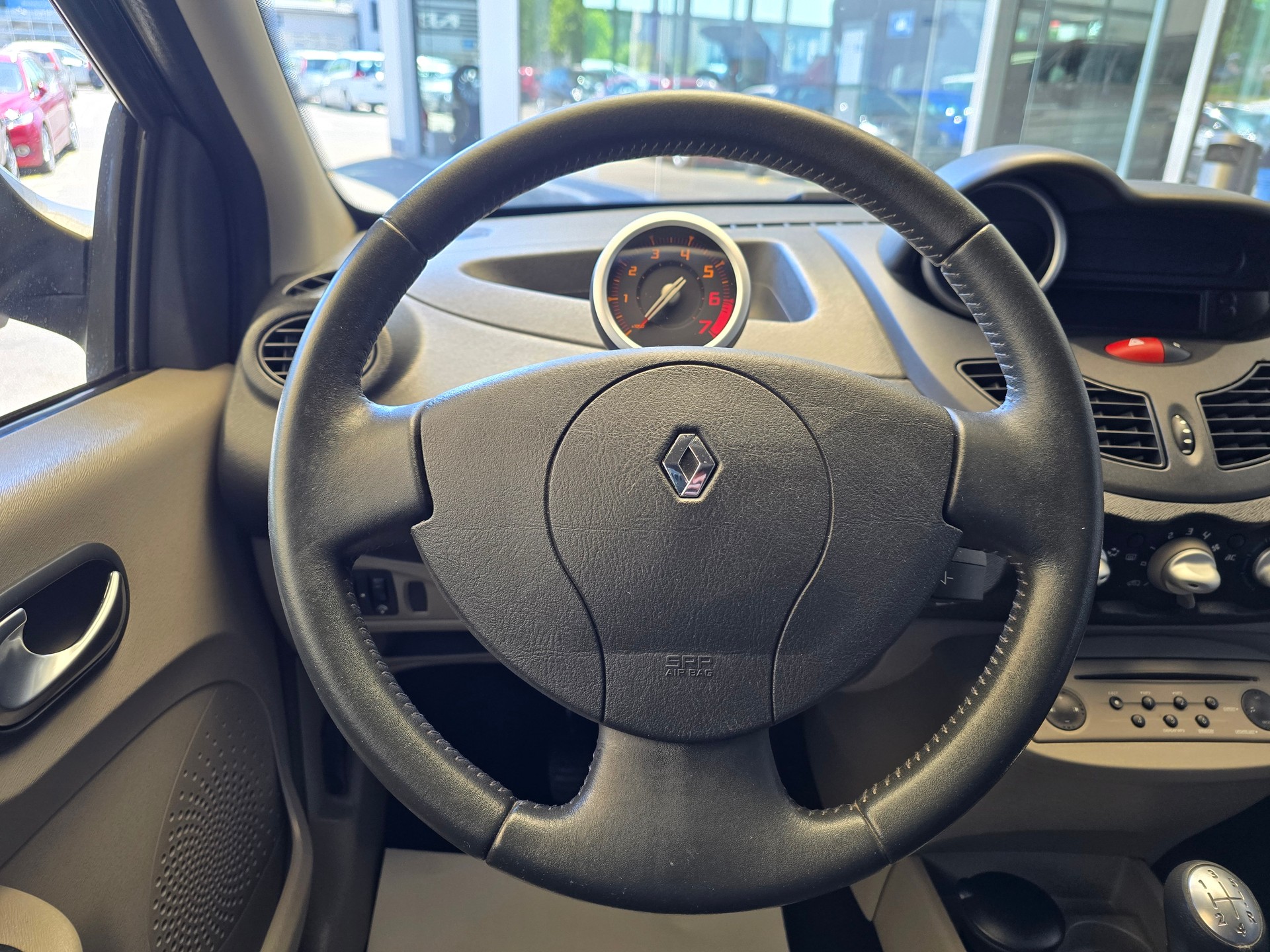 RENAULT Twingo 1.2 16V T GT-image-9