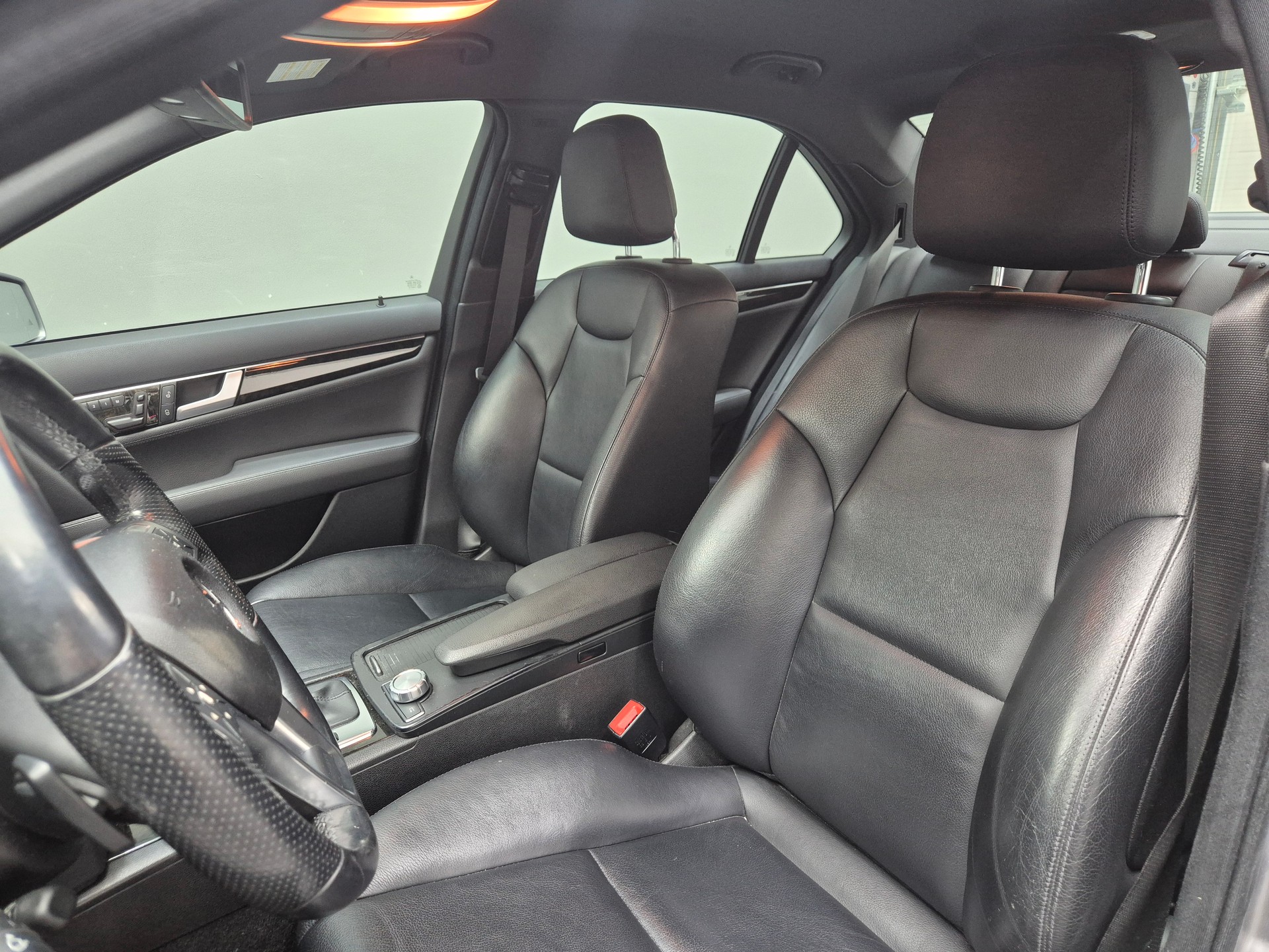 MERCEDES-BENZ C 250 CDI 4Matic 7G-Tronic 1ère main-image-10