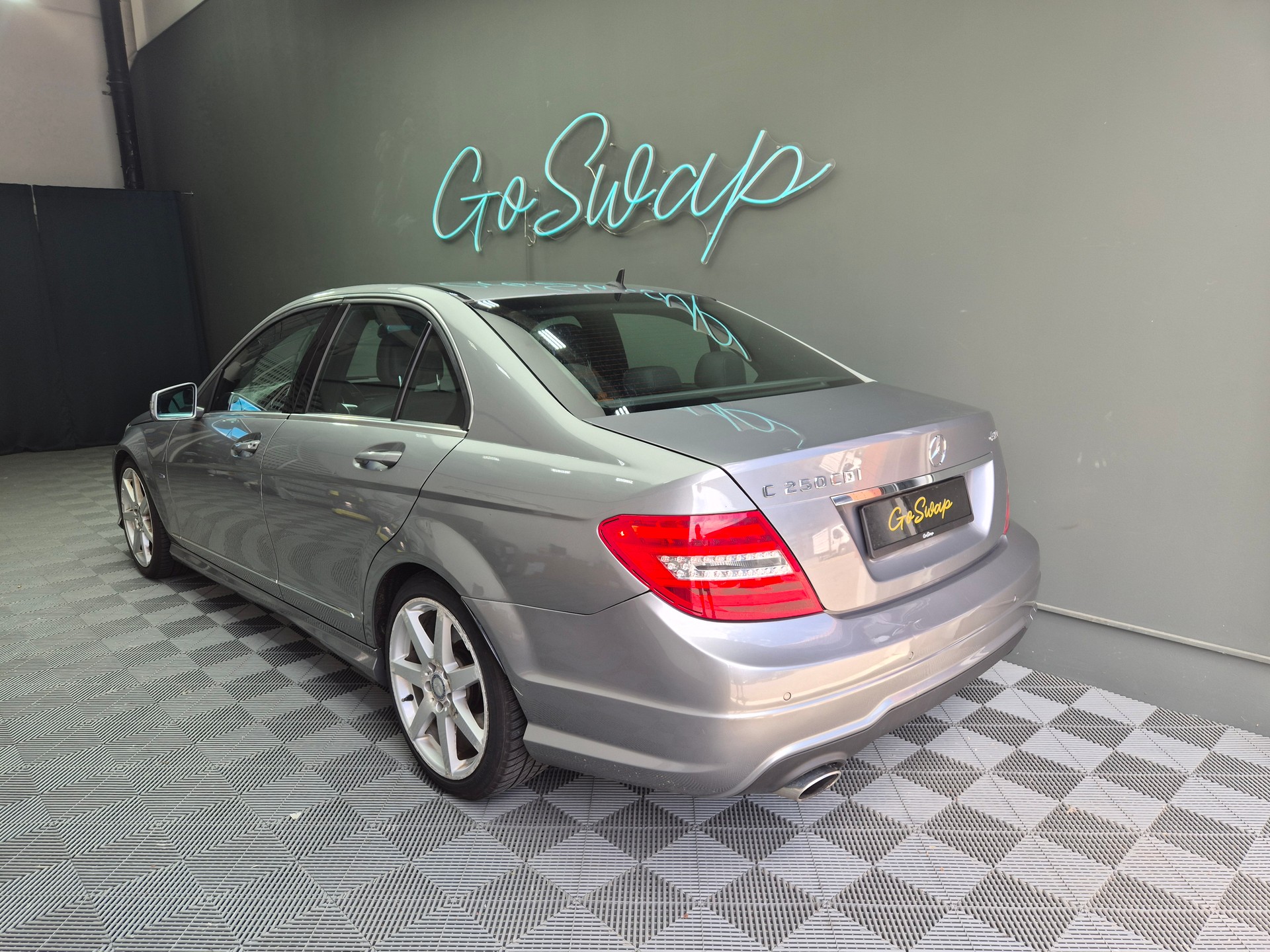 MERCEDES-BENZ C 250 CDI 4Matic 7G-Tronic 1ère main-image-9