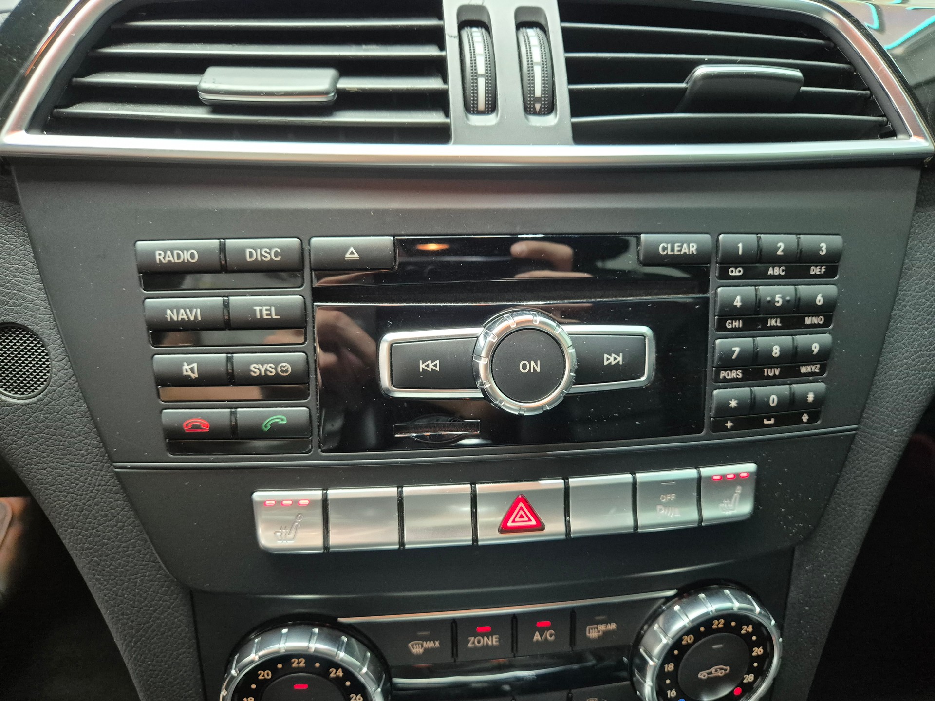 MERCEDES-BENZ C 250 CDI 4Matic 7G-Tronic 1ère main-image-25