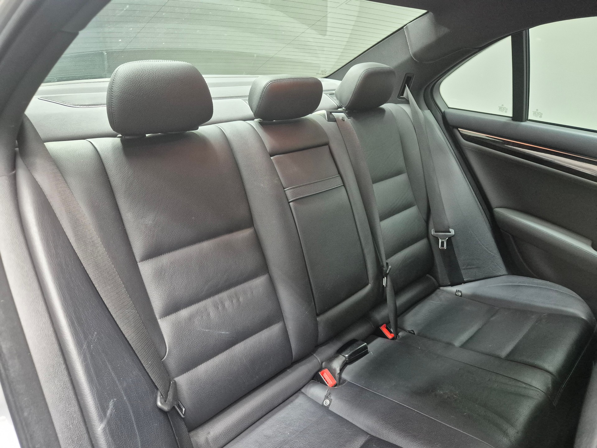 MERCEDES-BENZ C 250 CDI 4Matic 7G-Tronic 1ère main-image-13