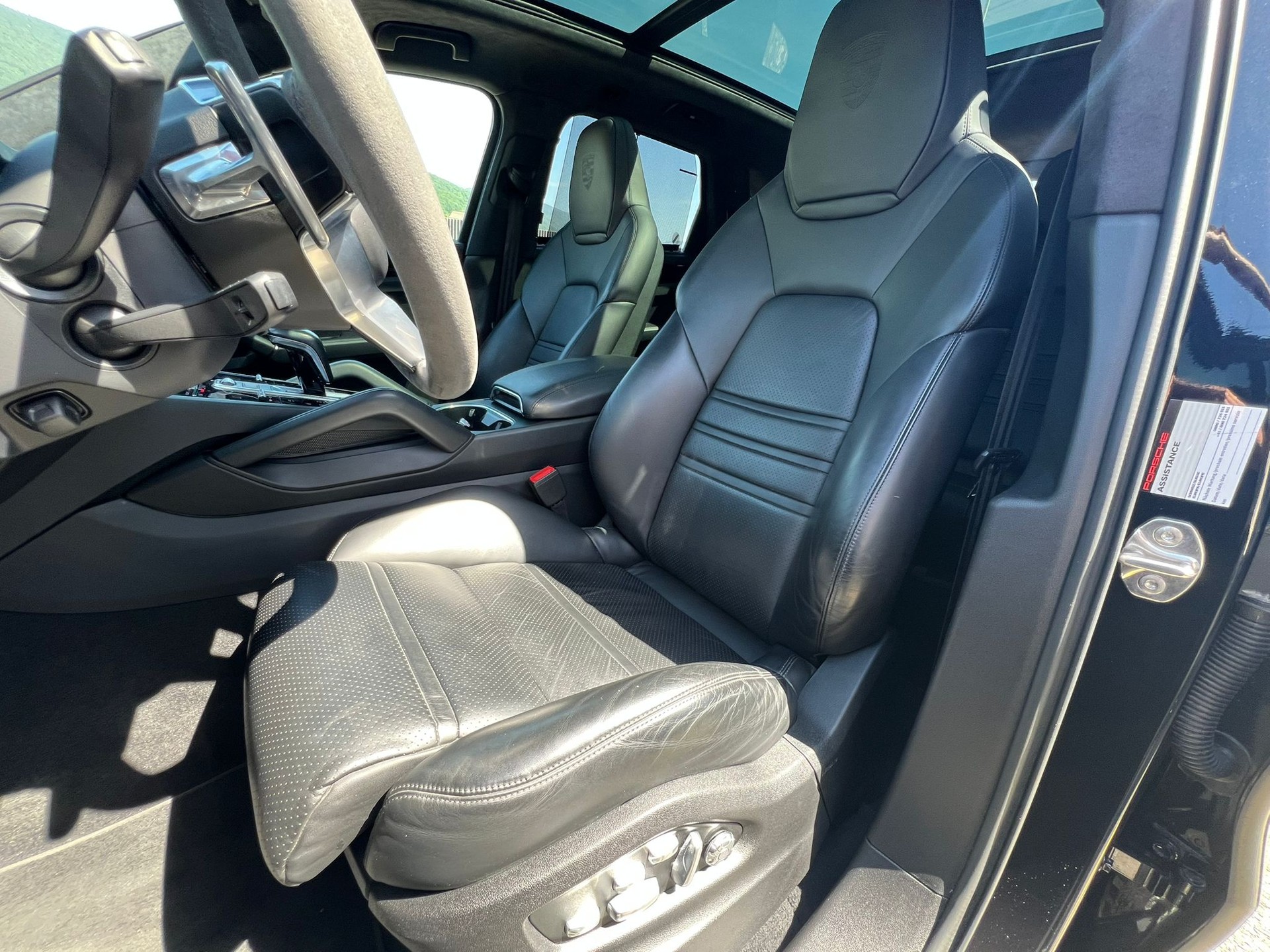 PORSCHE Cayenne E-Hybrid modèle 2019-image-10