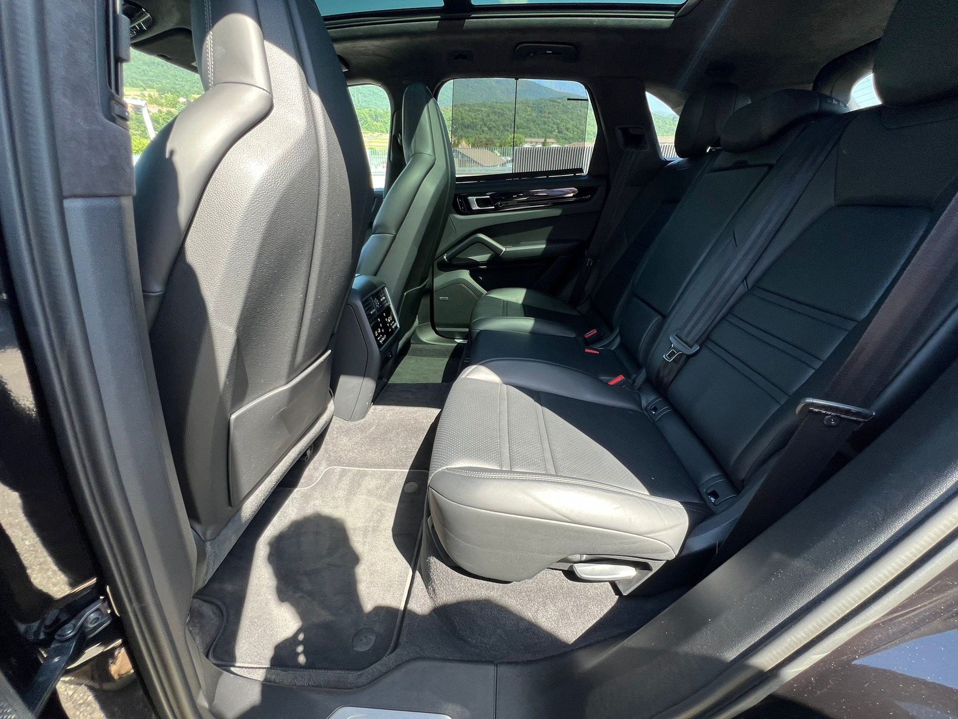 PORSCHE Cayenne E-Hybrid modèle 2019-image-7