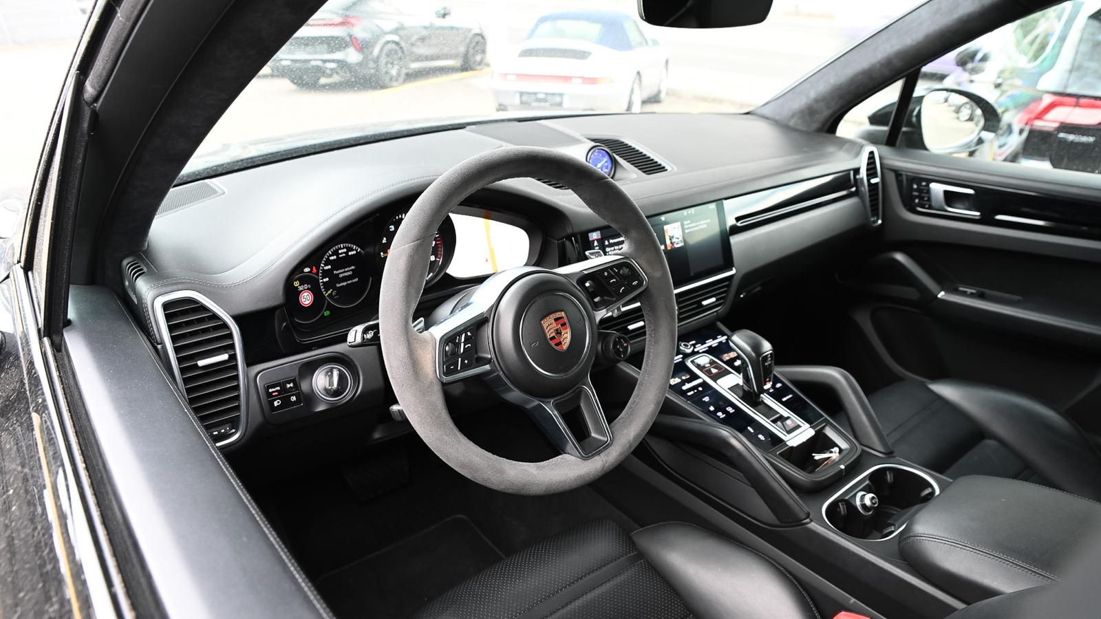 PORSCHE Cayenne E-Hybrid modèle 2019-image-8
