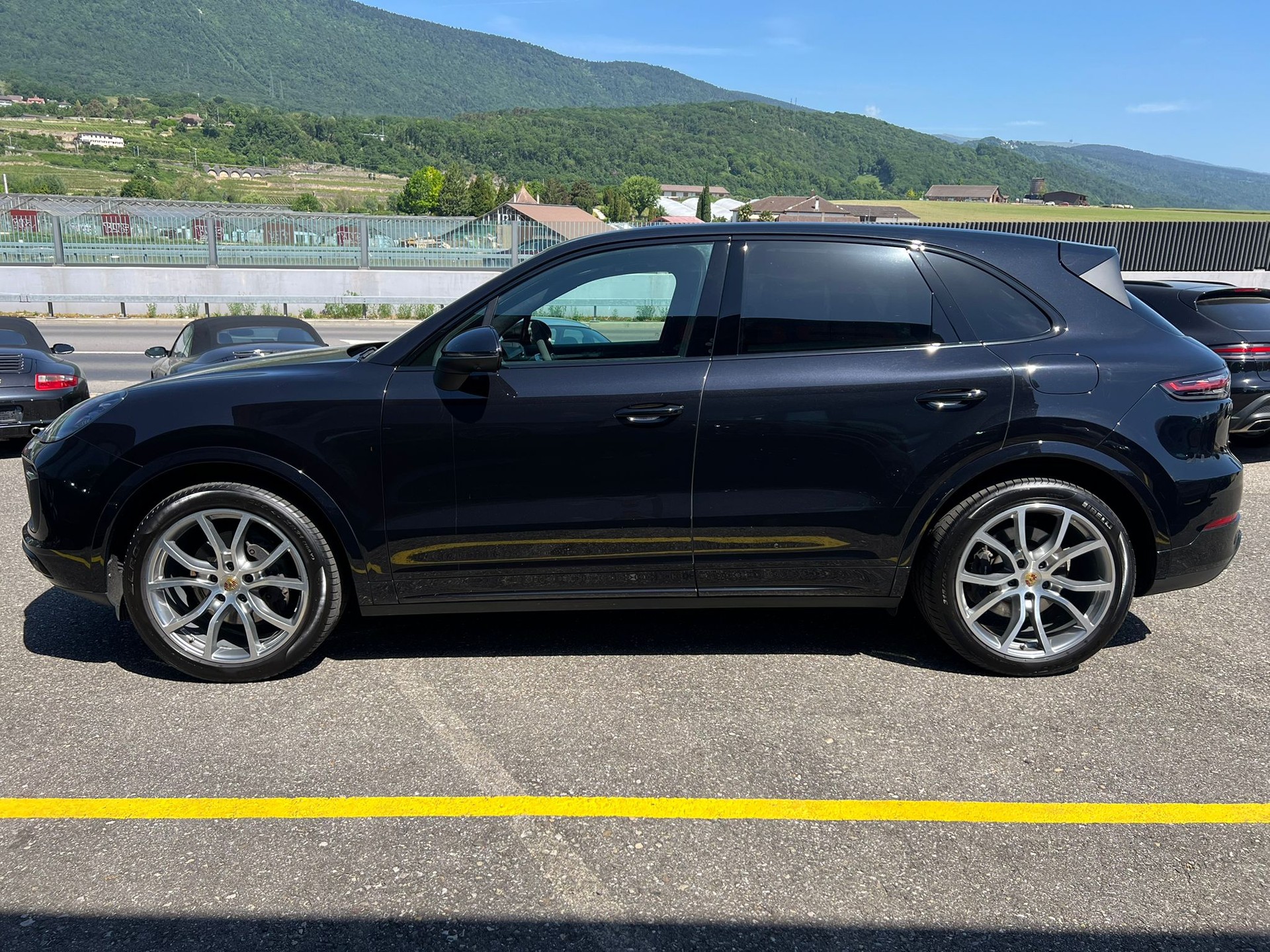 PORSCHE Cayenne E-Hybrid modèle 2019-image-1