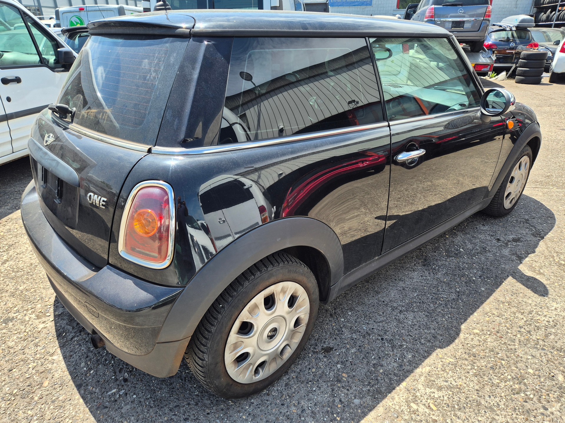 MINI One-image-4