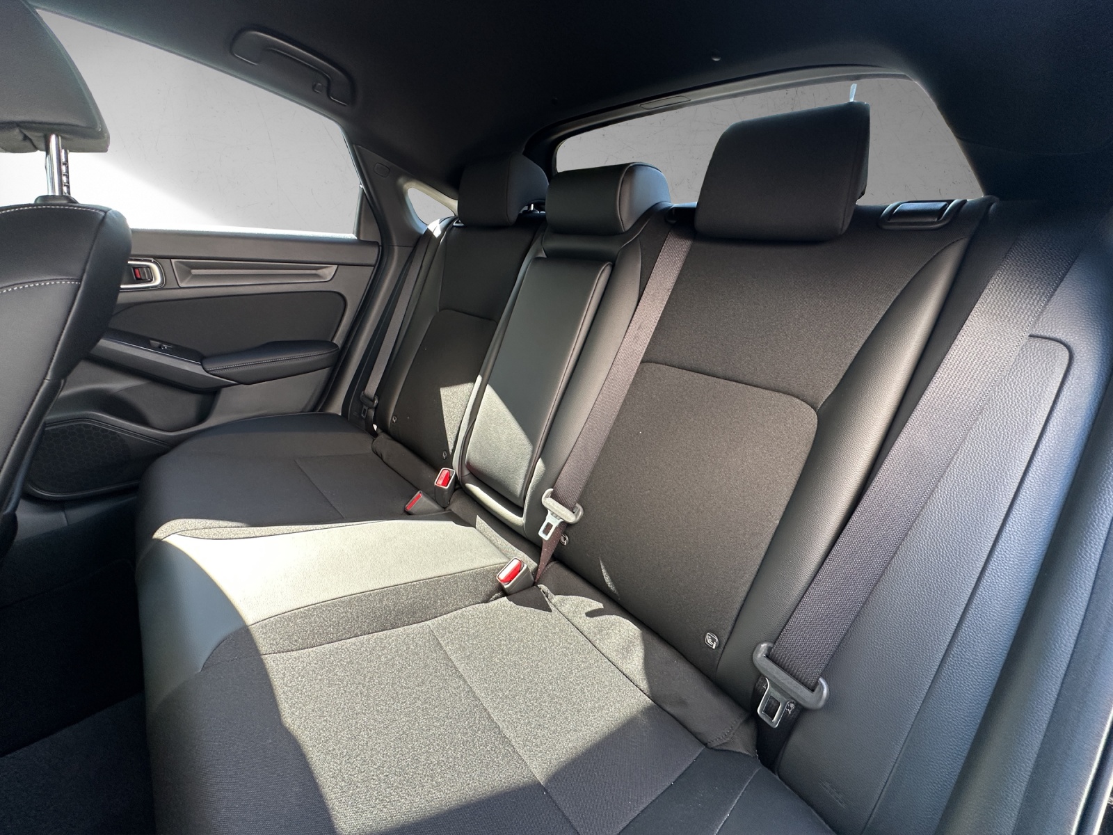 HONDA Civic 2.0 i-MMD HEV Sport-image-12