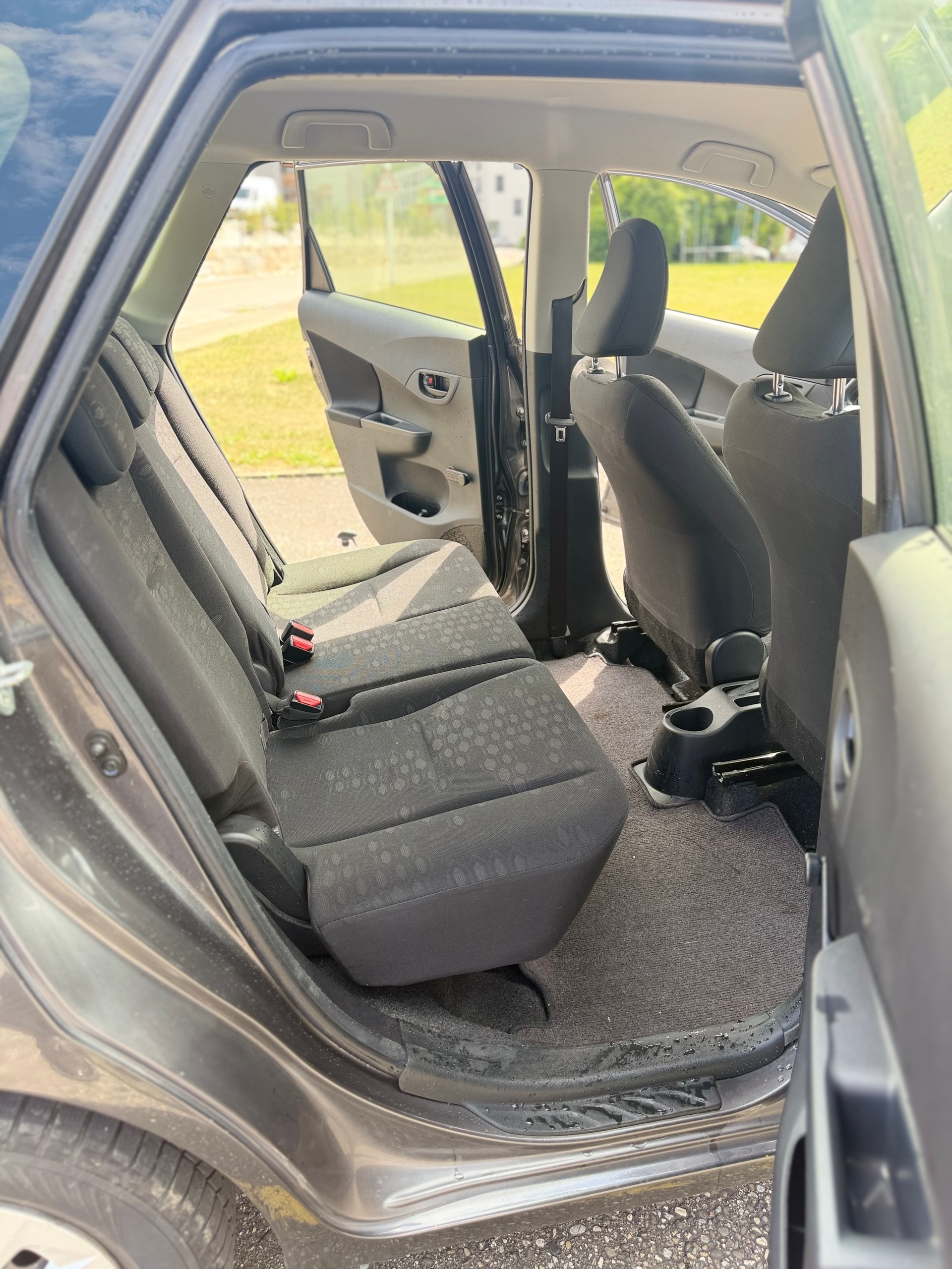 SUBARU Trezia 1.3i Swiss-image-14