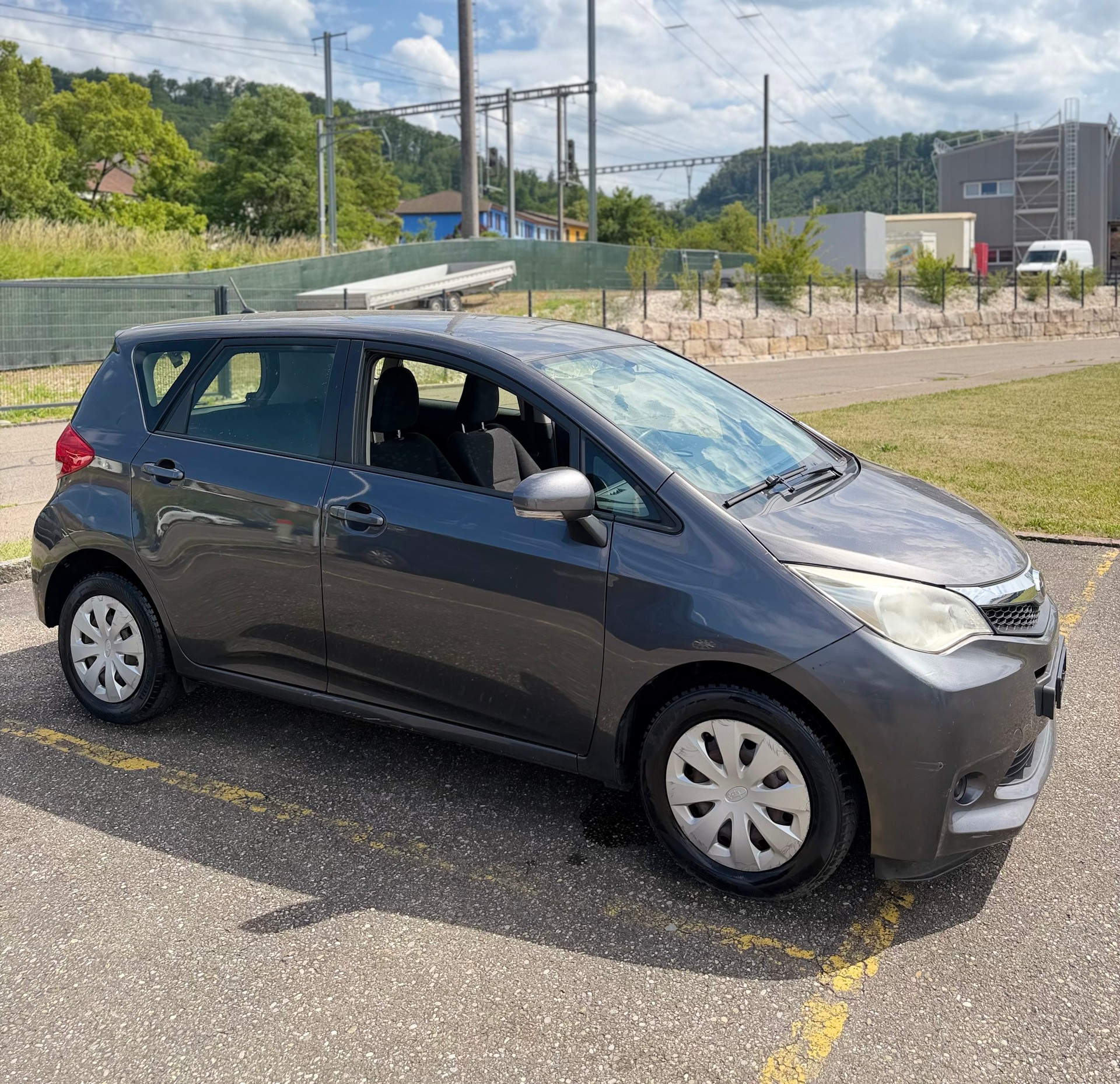 SUBARU Trezia 1.3i Swiss-image-3