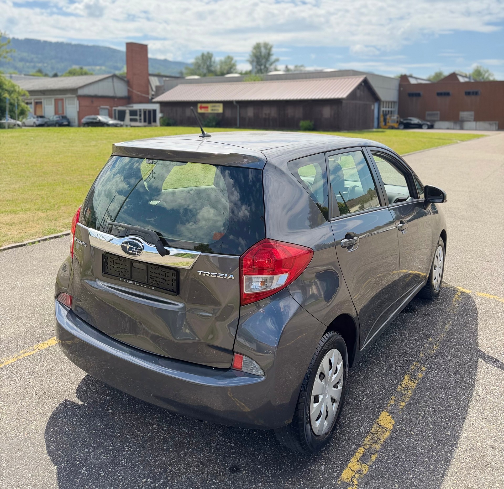 SUBARU Trezia 1.3i Swiss-image-5