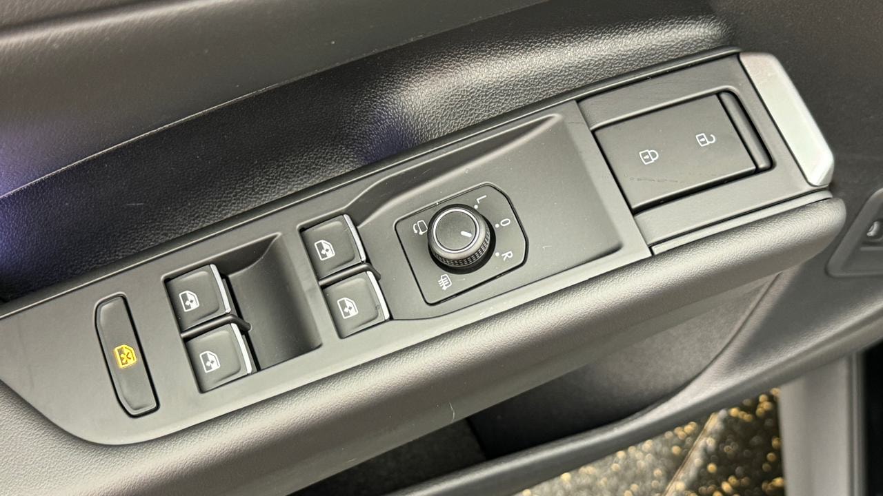 VW T-Roc 1.5 eTSI mHEV R-Line DSG-image-8