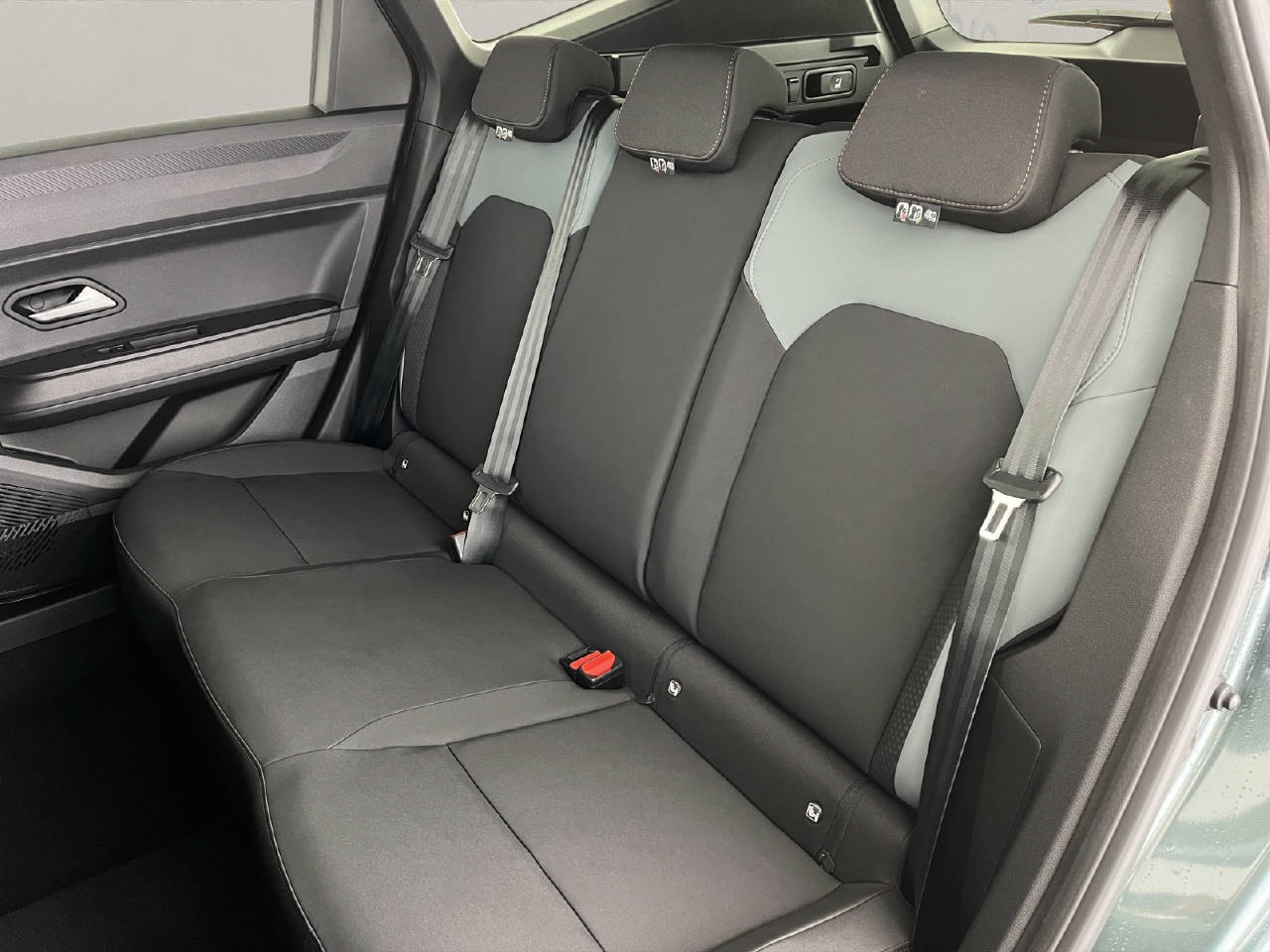 DACIA Bigster 1.2 Hybrid Extreme 4WD-image-16