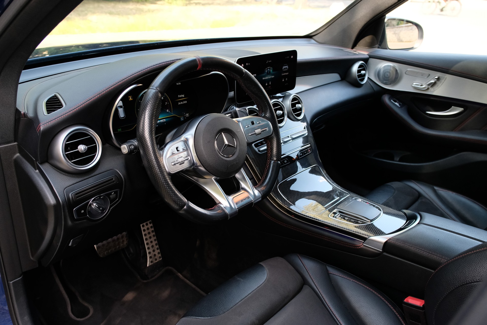 MERCEDES-BENZ GLC 43 AMG 4Matic 9G-Tronic-image-9