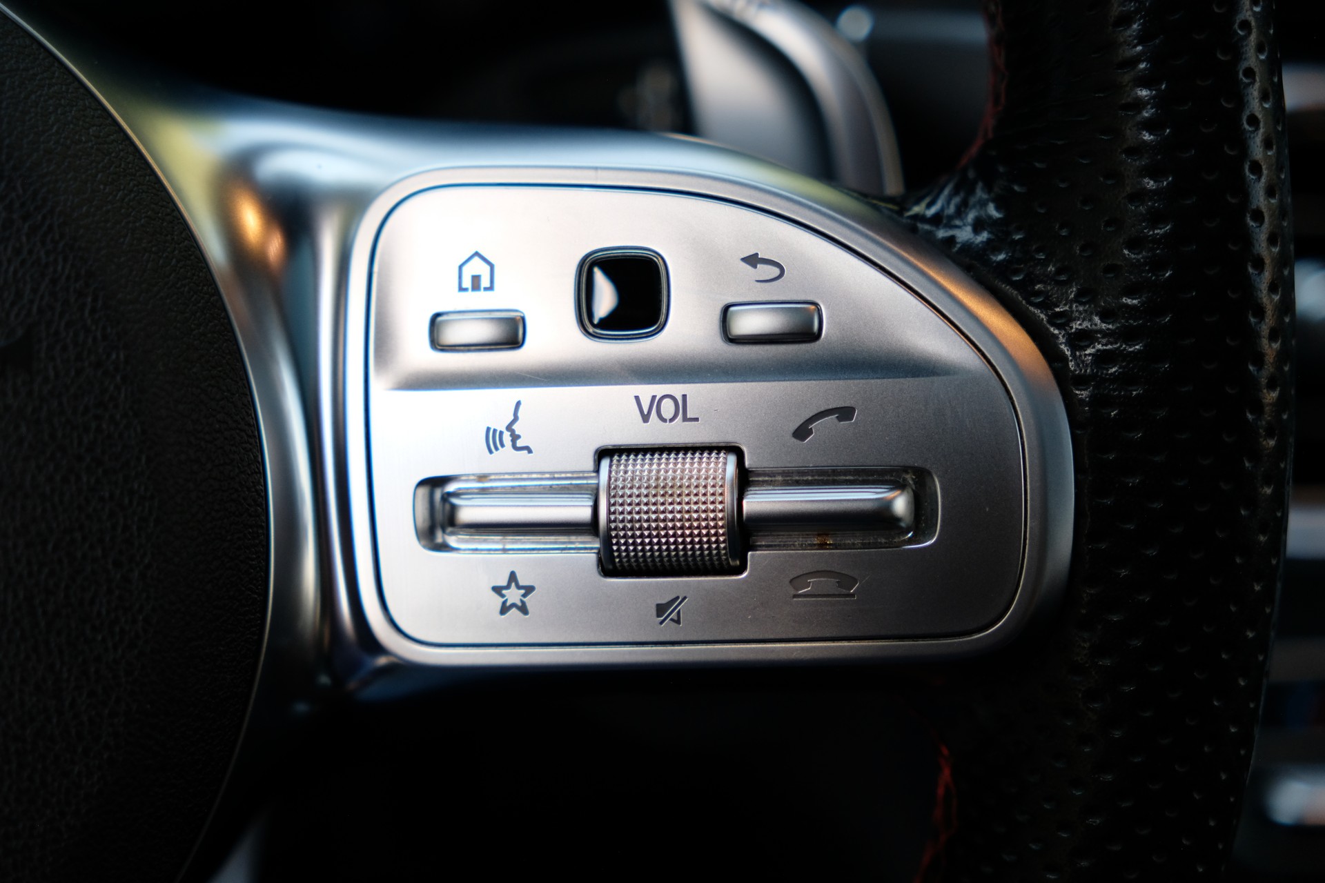 MERCEDES-BENZ GLC 43 AMG 4Matic 9G-Tronic-image-13