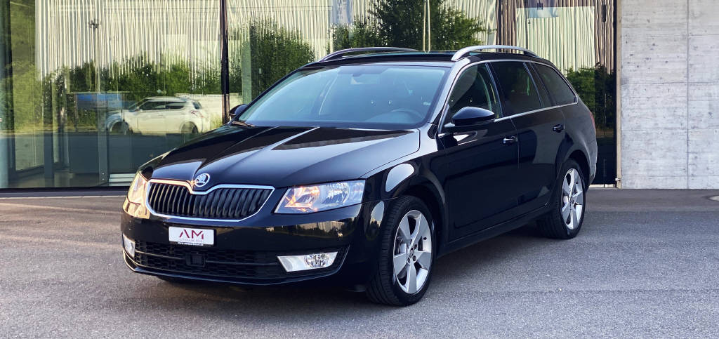 SKODA Octavia Combi 1.8 TSI Ambition 4x4 DSG-image-0