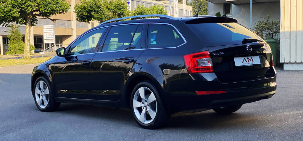 SKODA Octavia Combi 1.8 TSI Ambition 4x4 DSG-image-10